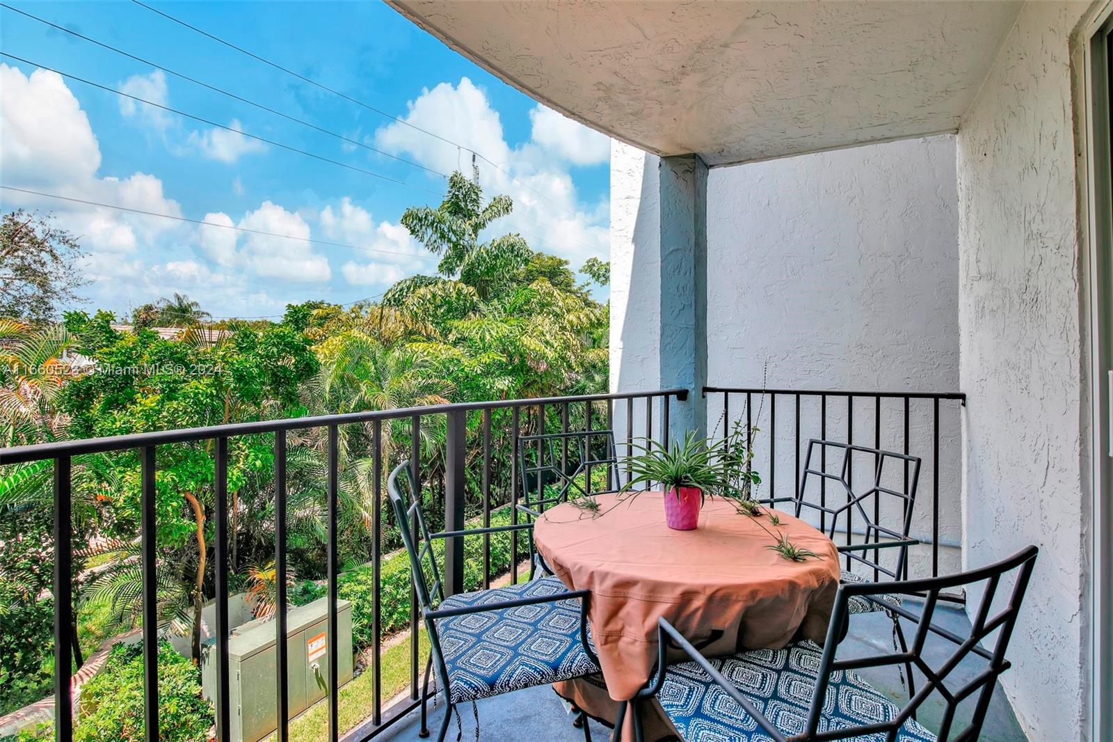 3909 N Ocean Blvd # 202