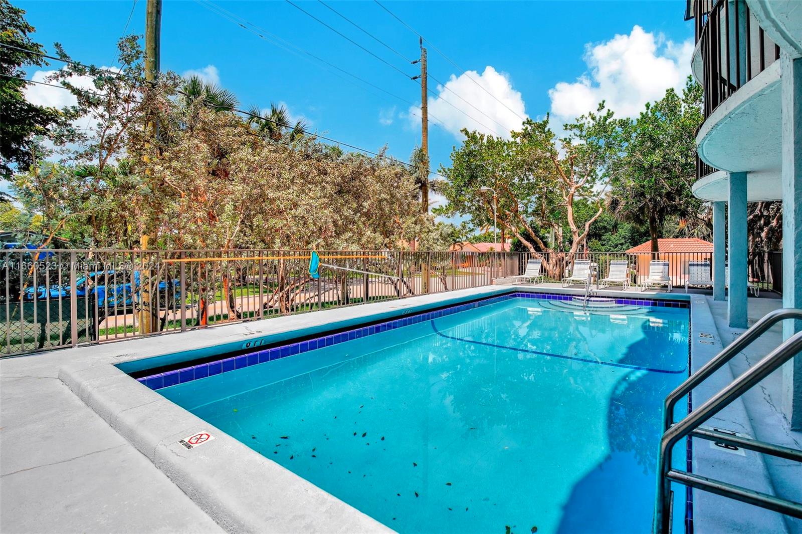3909 N Ocean Blvd # 202