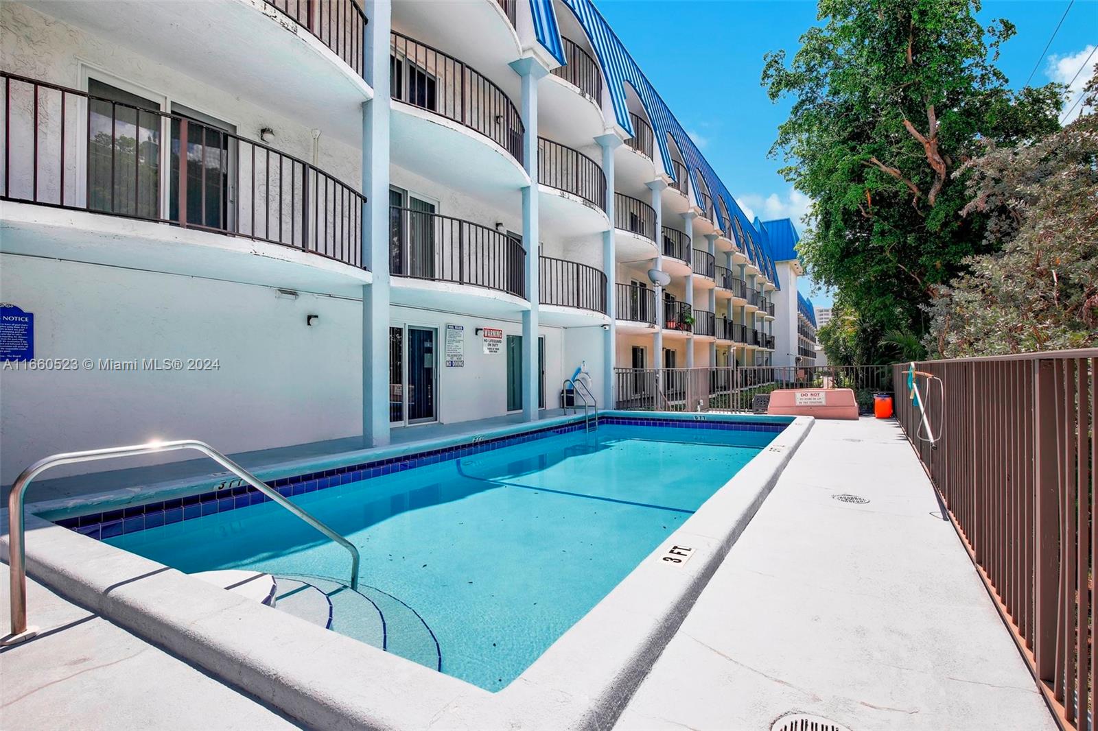 3909 N Ocean Blvd # 202