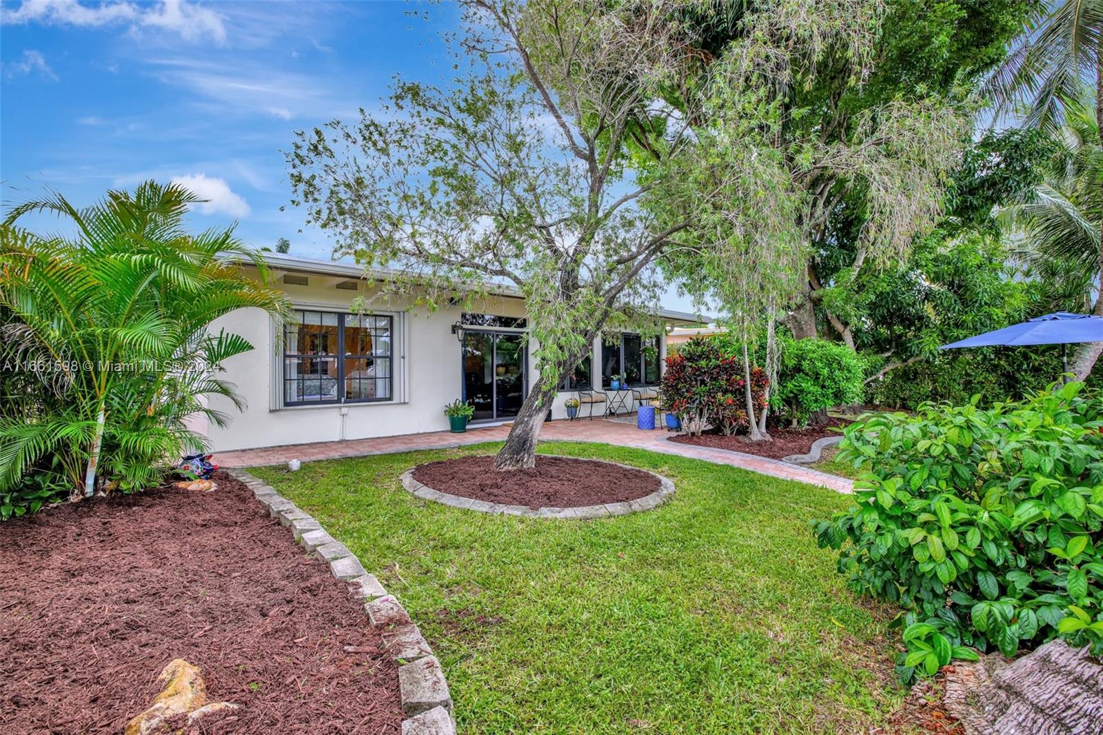 2497 Bimini Ln