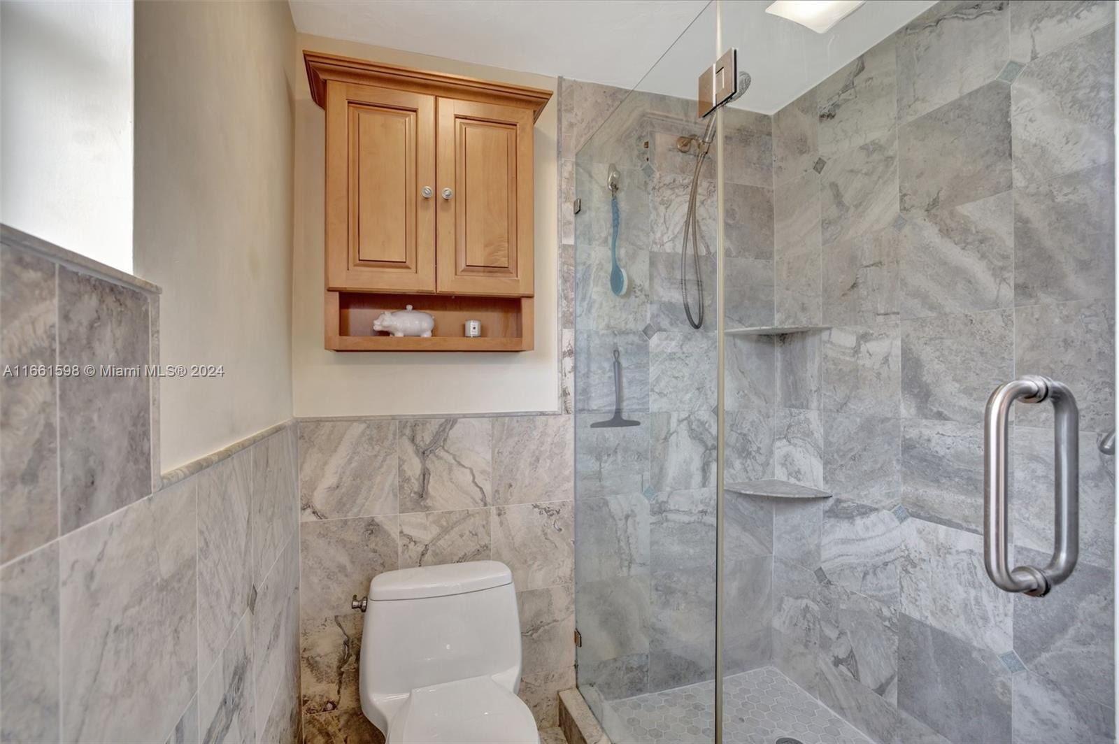 2497 Bimini Ln