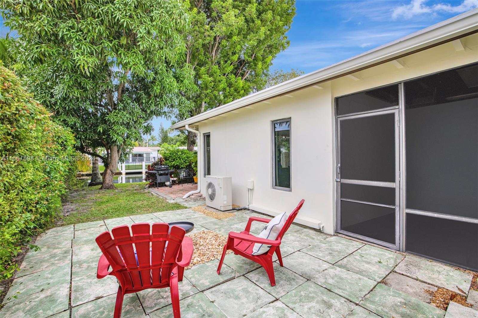 2497 Bimini Ln