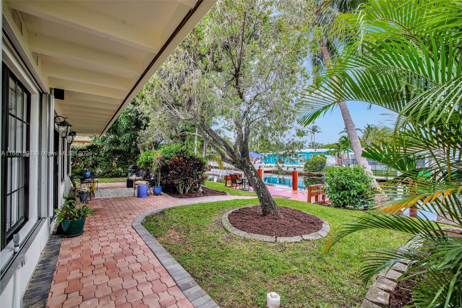 2497 Bimini Ln