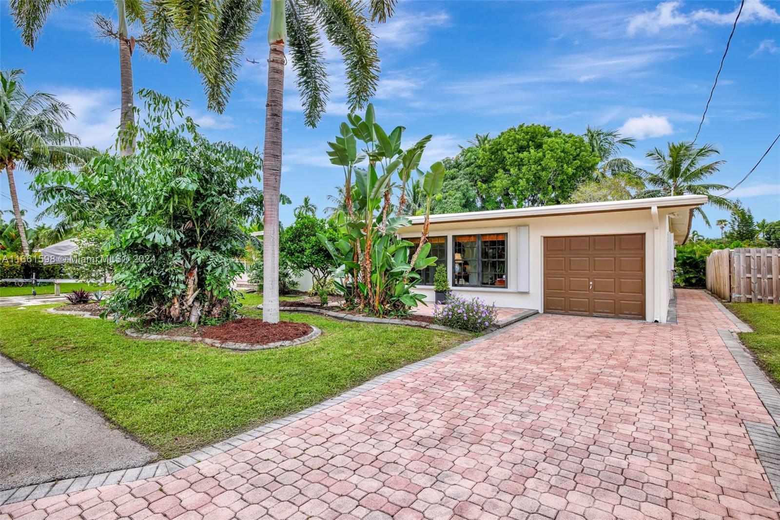 2497 Bimini Ln