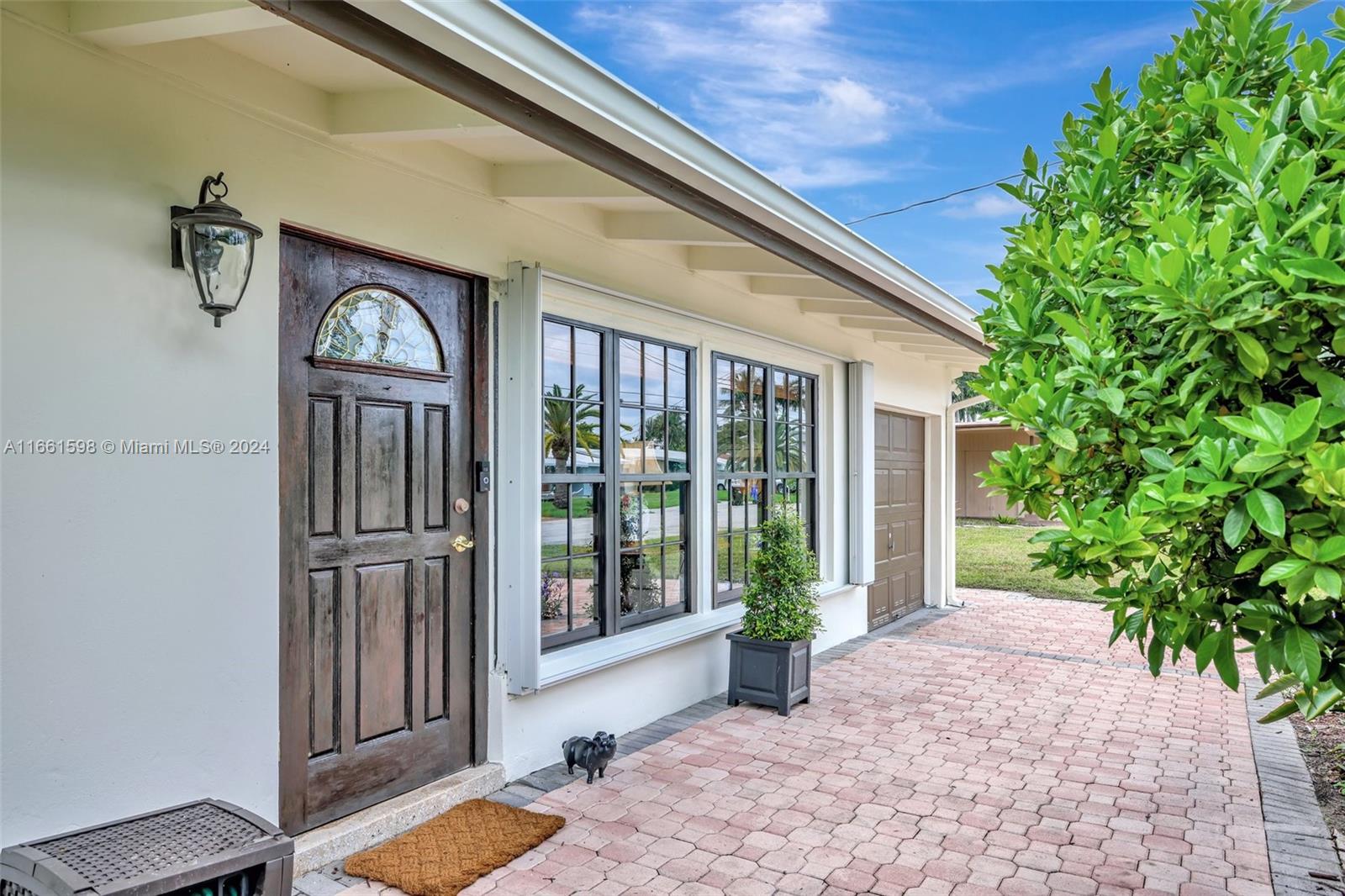 2497 Bimini Ln