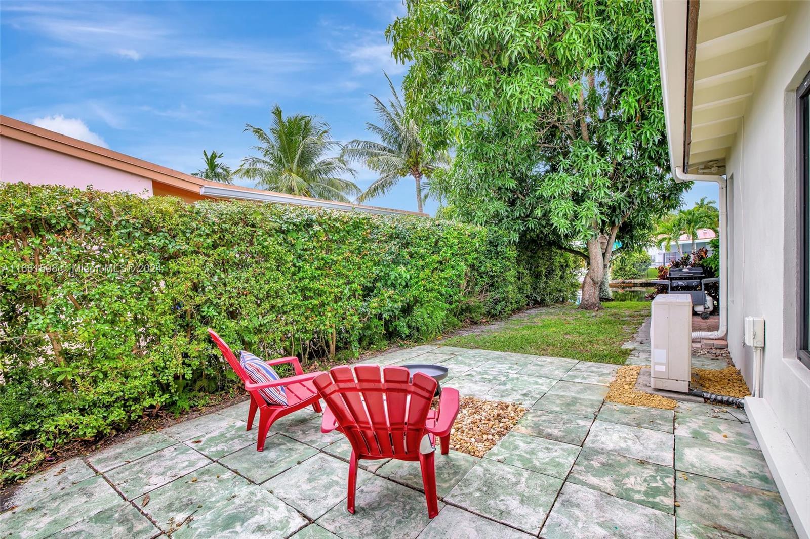 2497 Bimini Ln