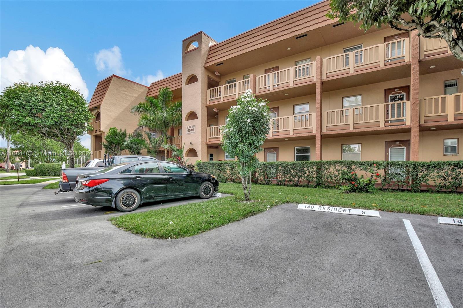 9540 Sunrise Lakes Blvd Unit: 103