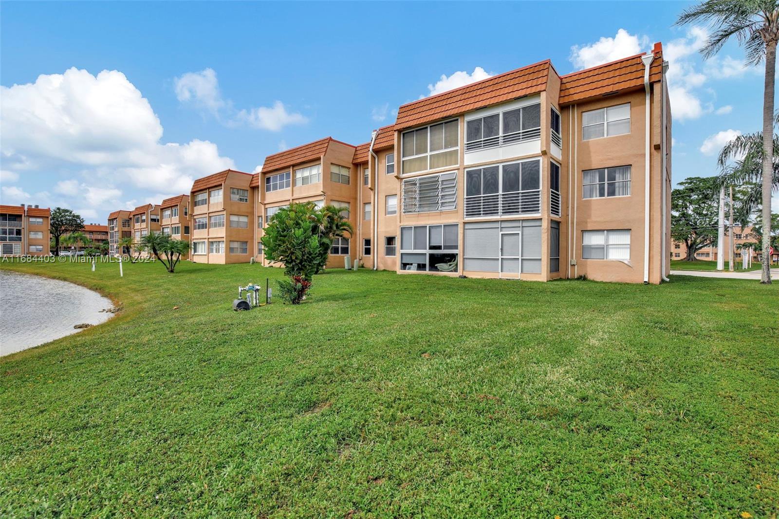9540 Sunrise Lakes Blvd Unit: 103