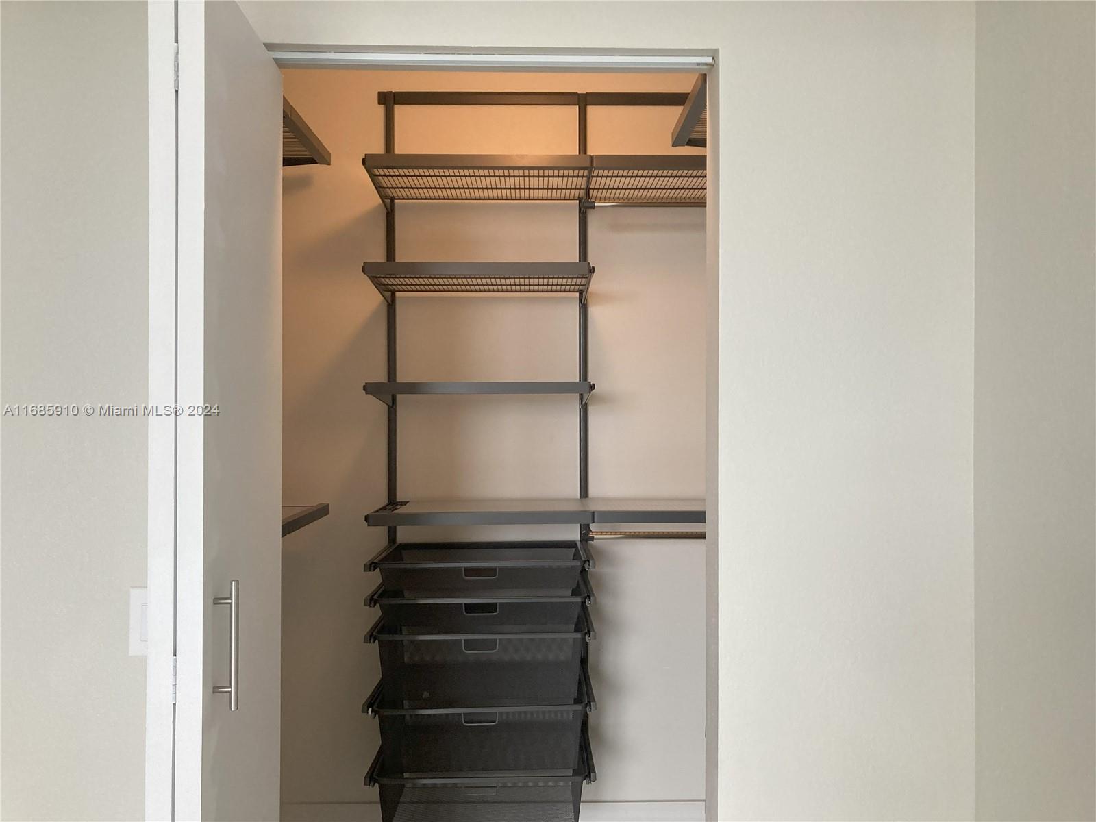 3640 Yacht Club Dr # 1207