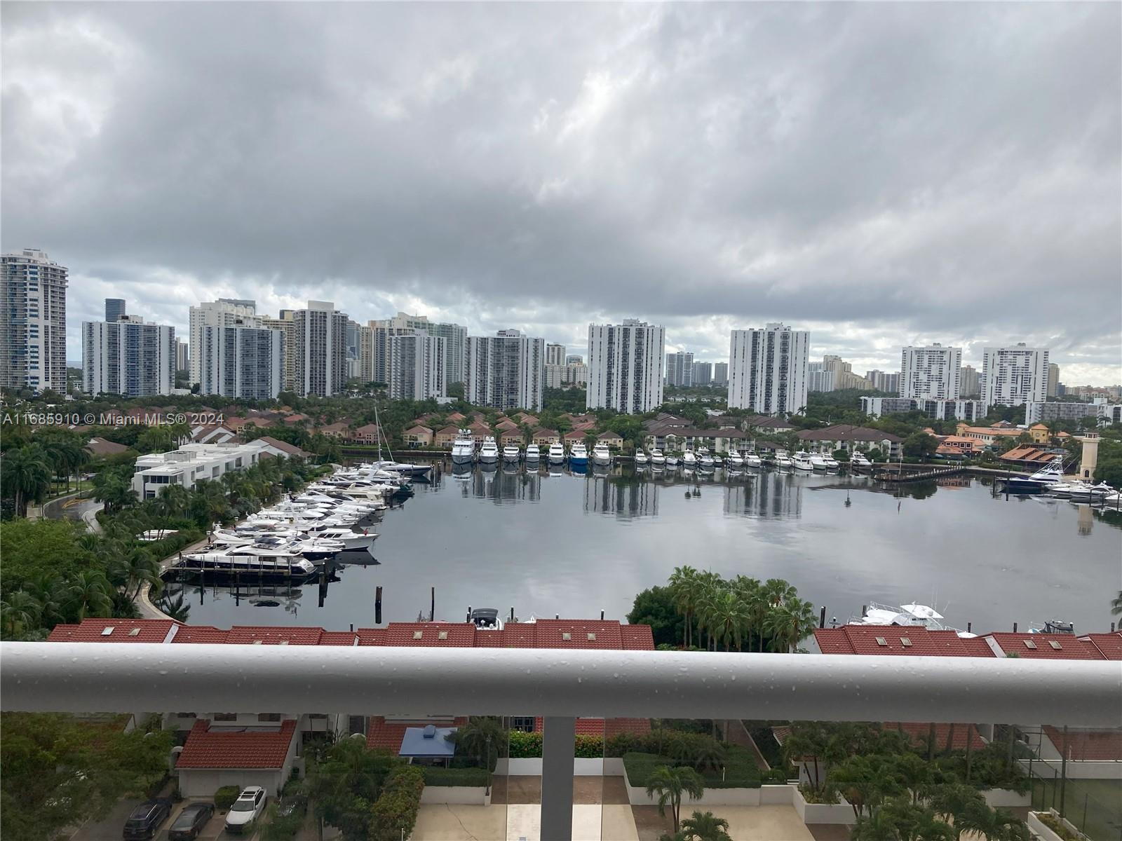 3640 Yacht Club Dr # 1207