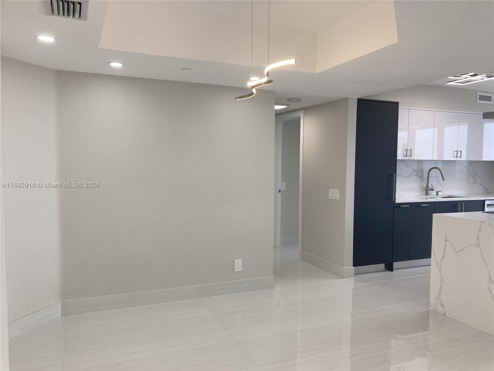 3640 Yacht Club Dr # 1207