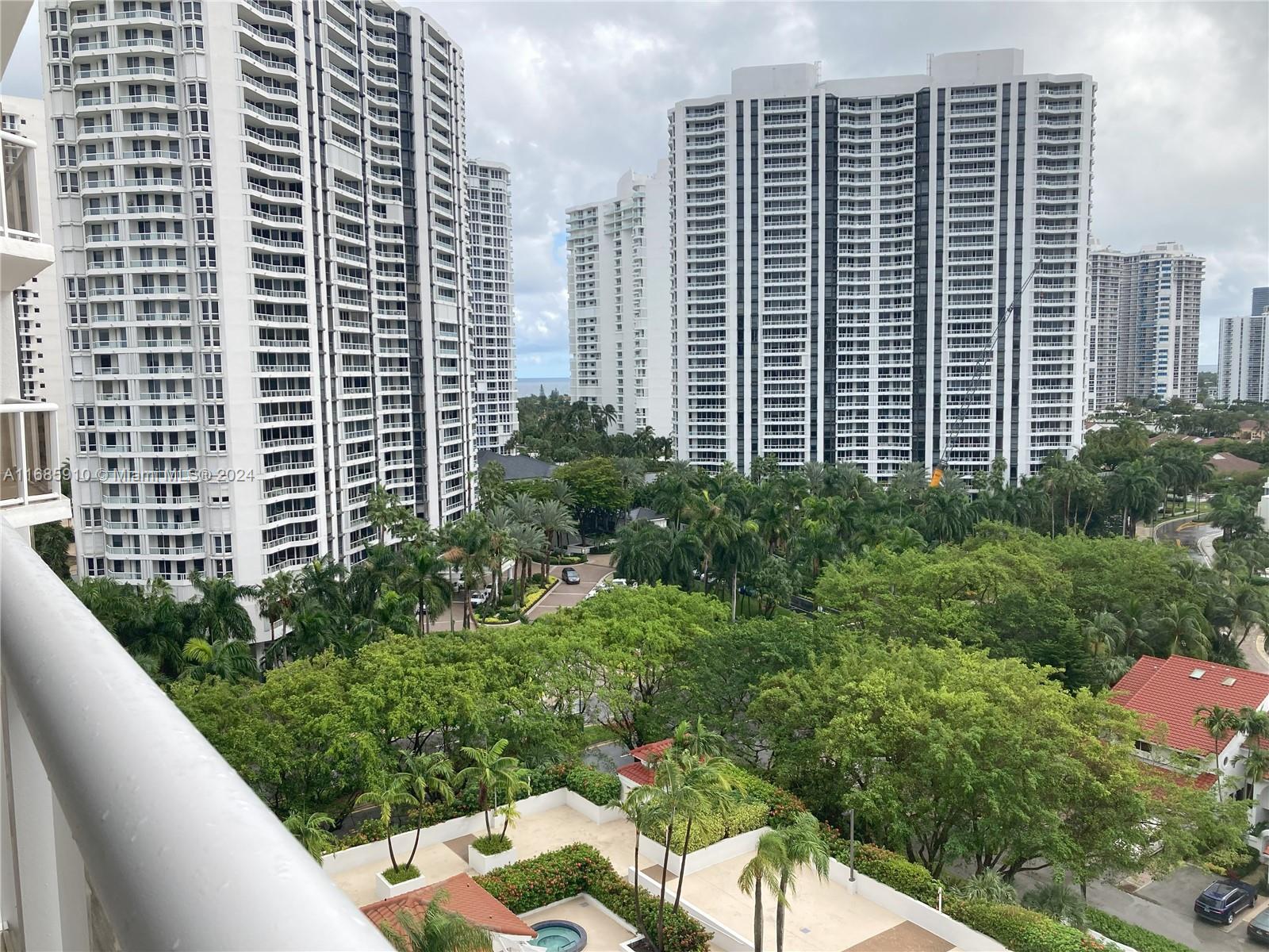 3640 Yacht Club Dr # 1207