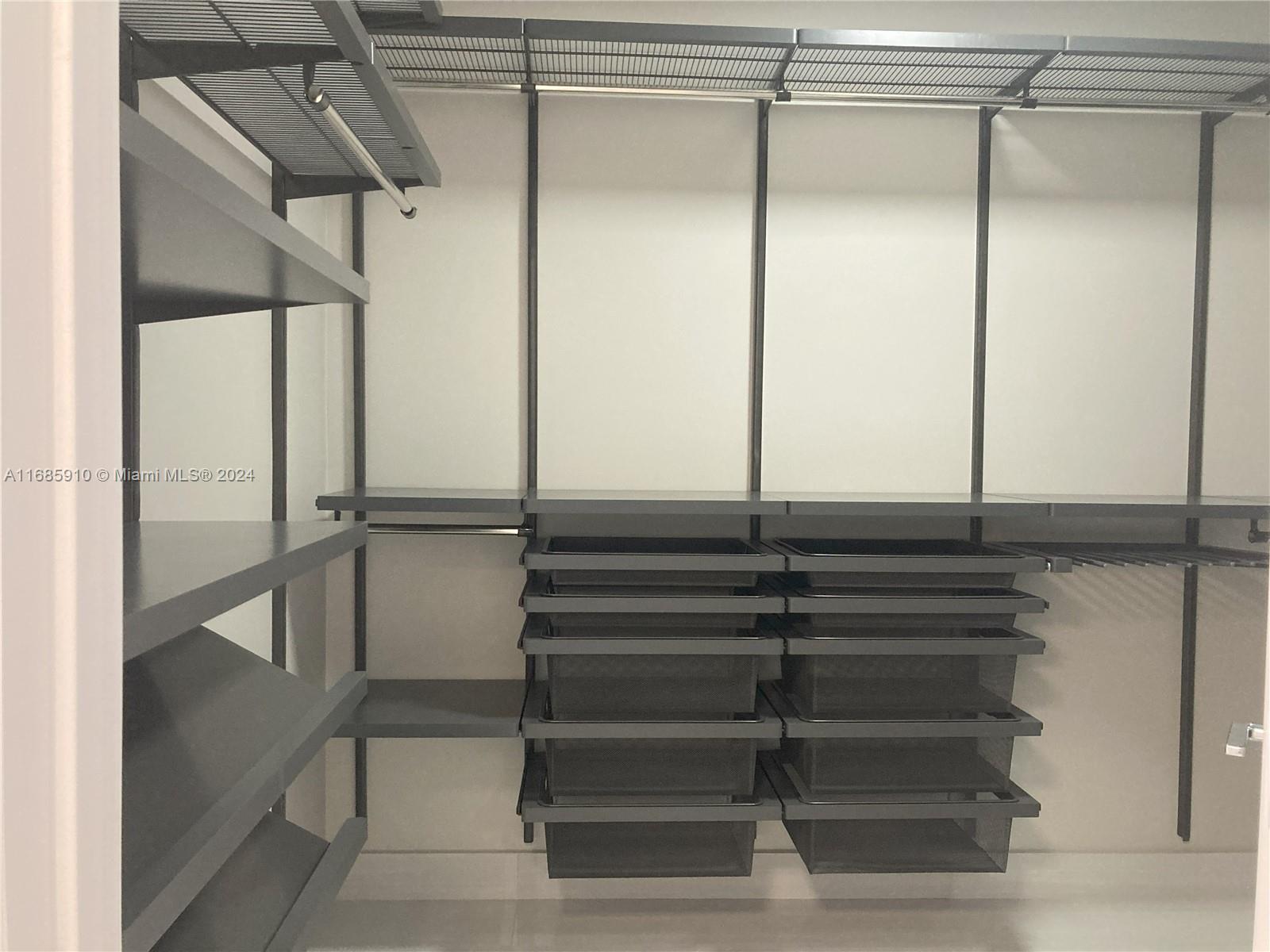 3640 Yacht Club Dr # 1207