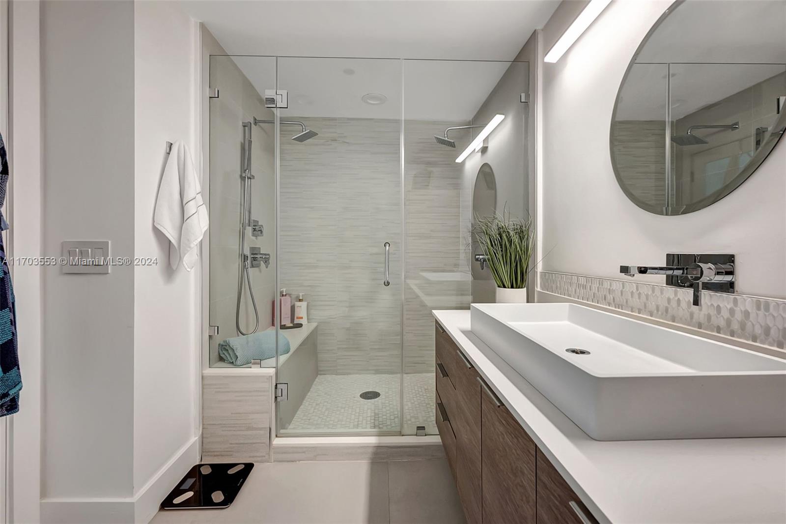 4100 Salzedo St # 712