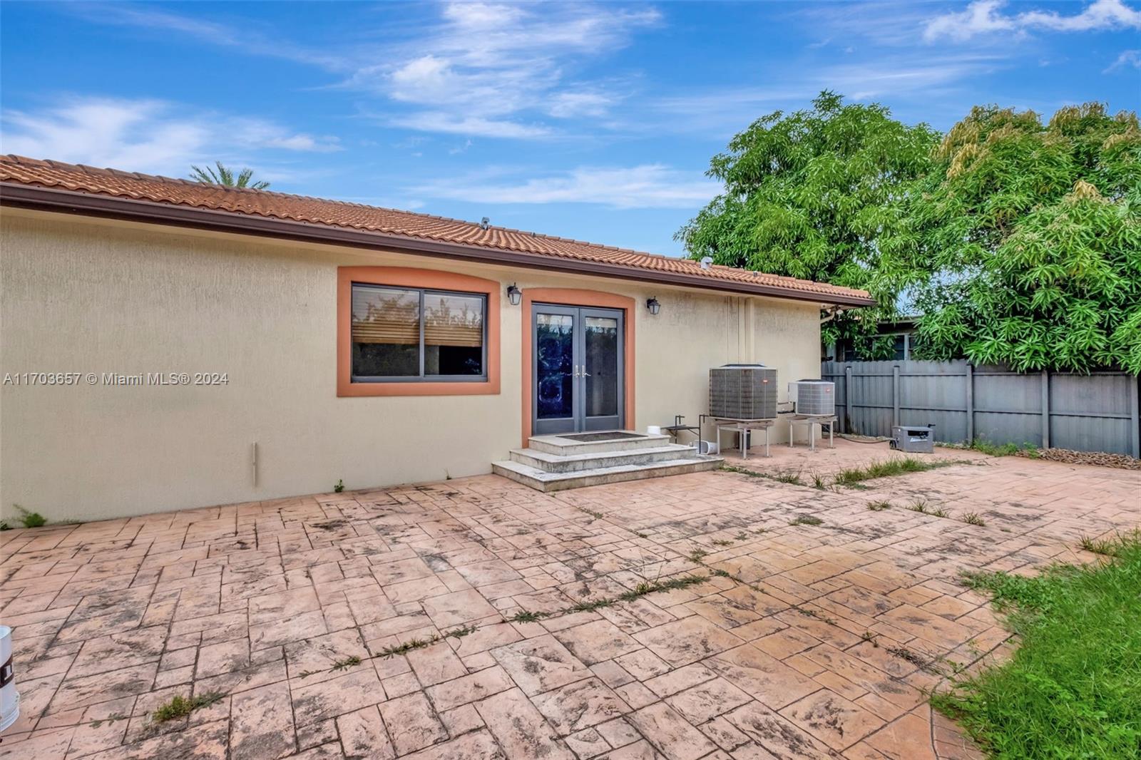 141 SW 51st Ct # 141