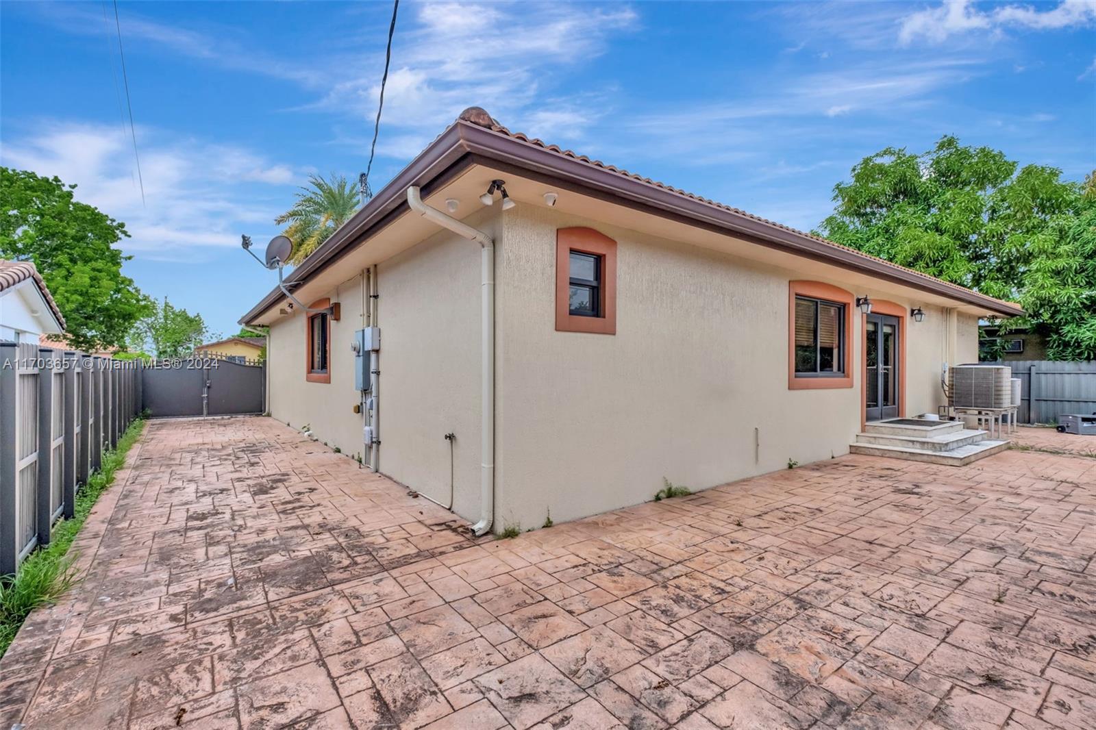 141 SW 51st Ct # 141