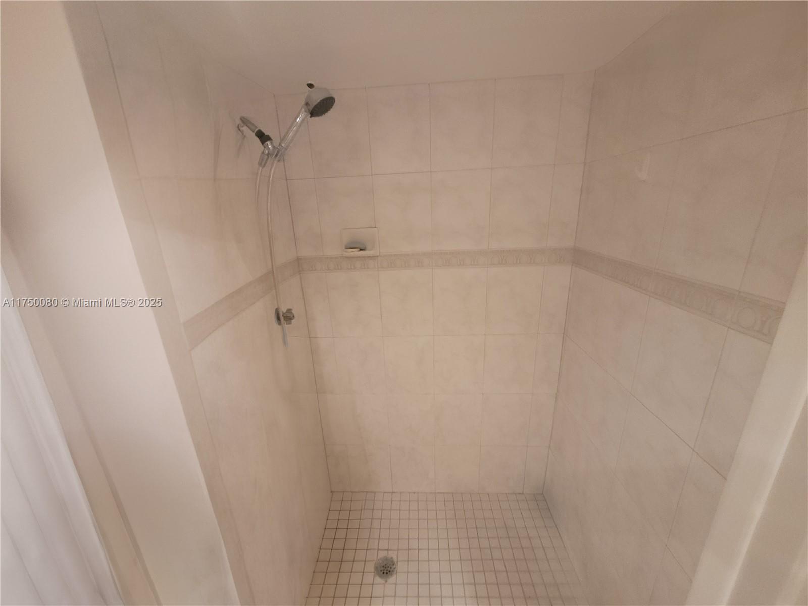 18051 Biscayne Blvd # 801