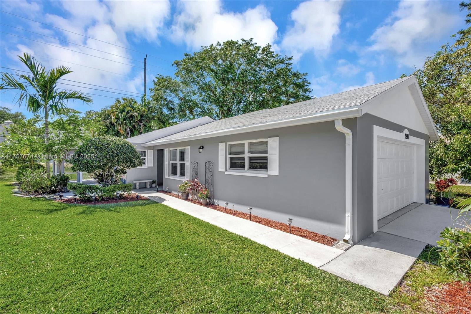 1241 Pine Sage Cir