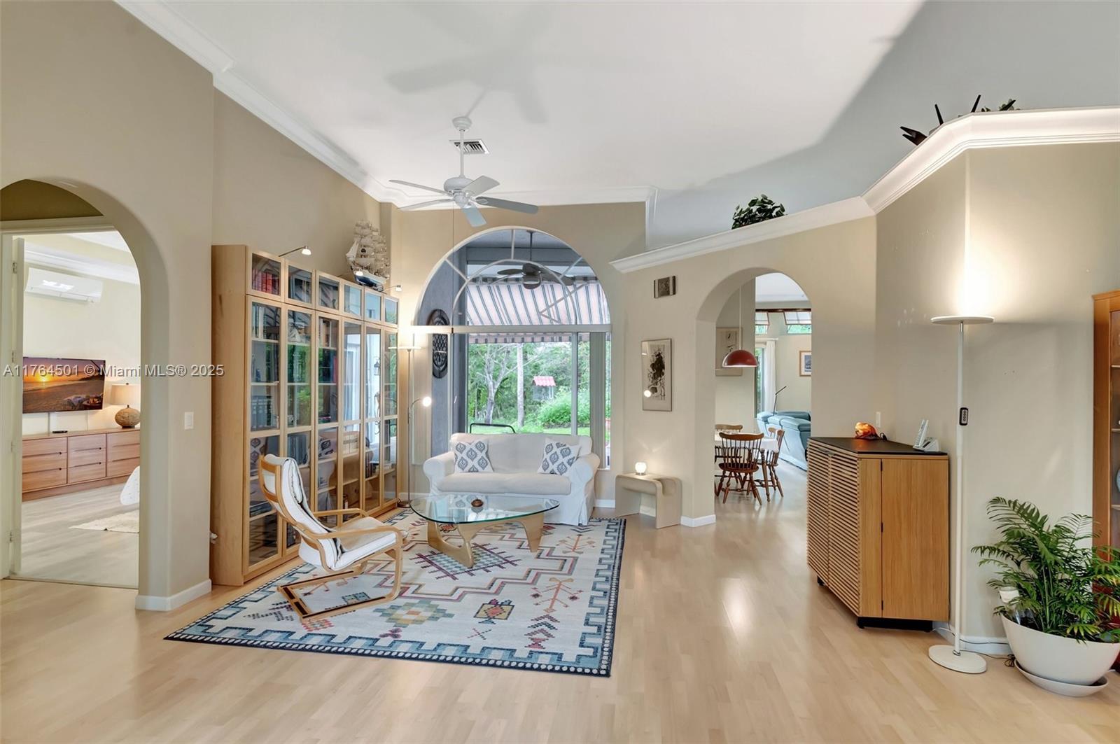10234 Oak Meadow Ln