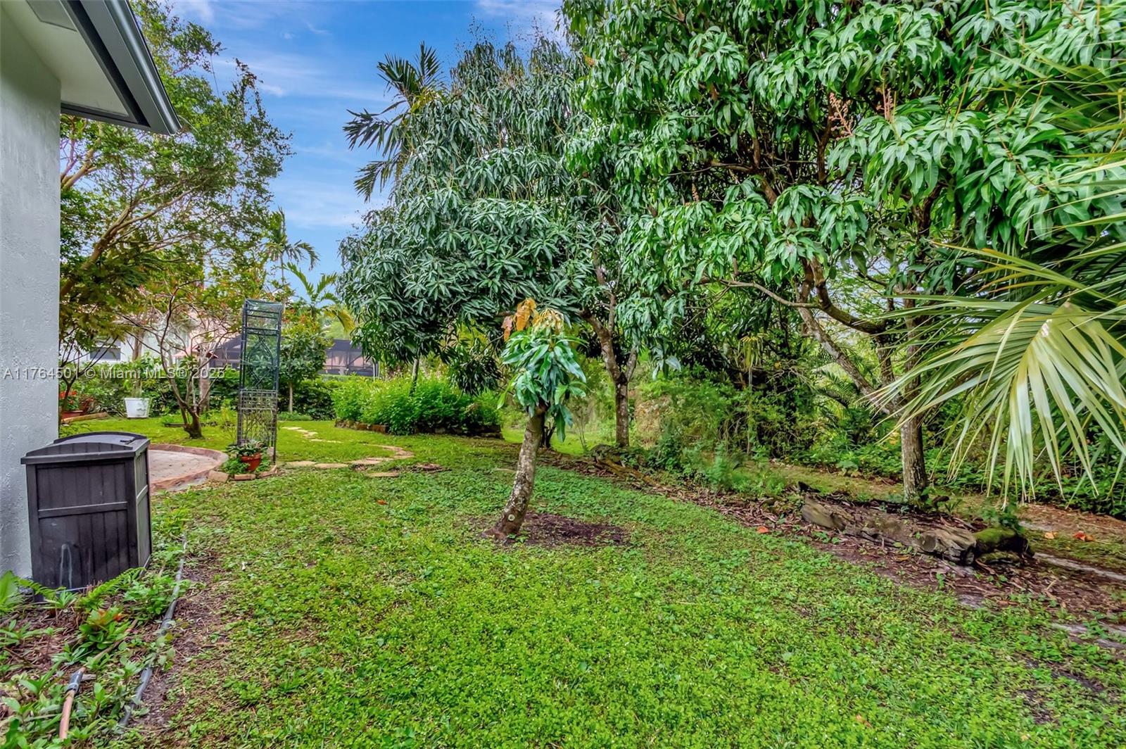 10234 Oak Meadow Ln