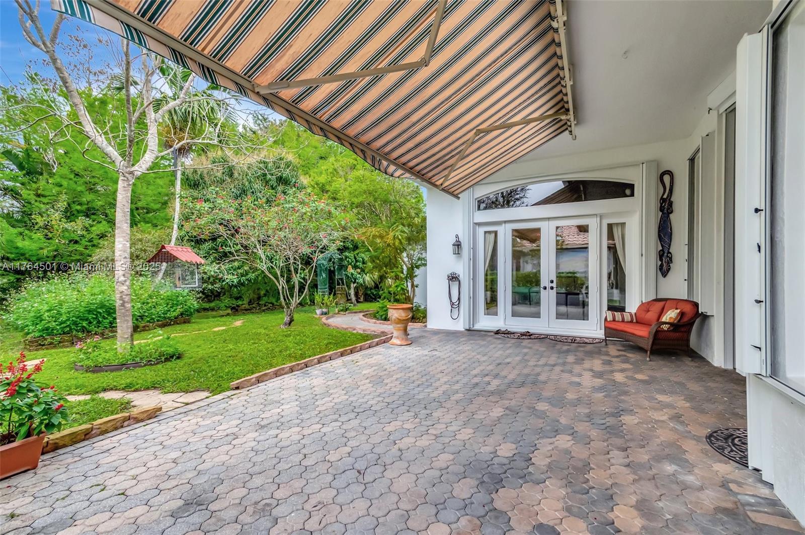 10234 Oak Meadow Ln