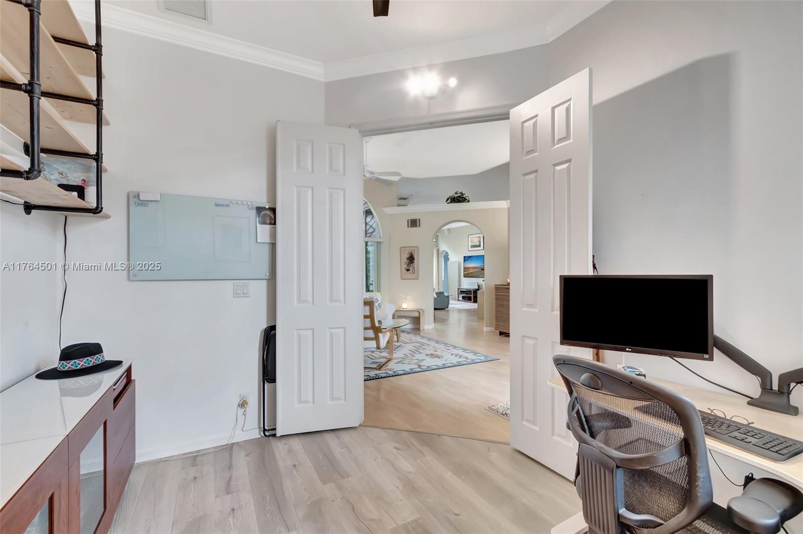 10234 Oak Meadow Ln