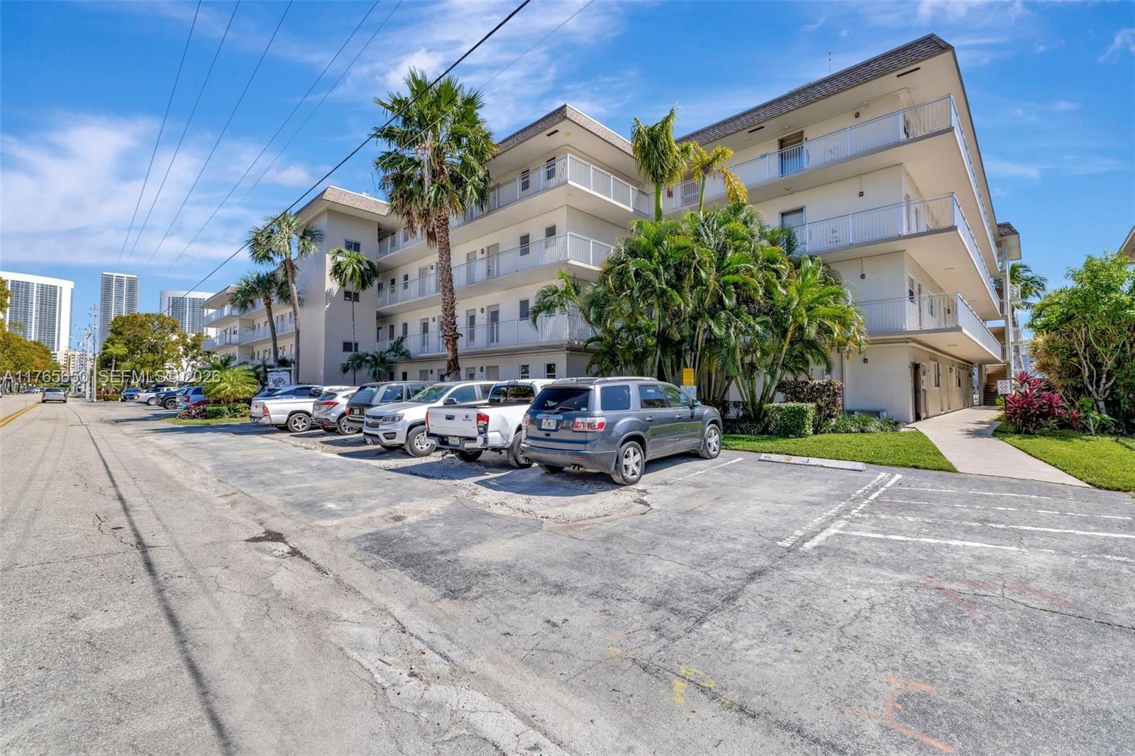 2200 Diana Dr # 310
