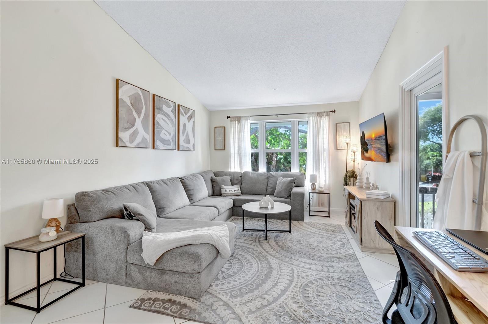 2307 N Congress Ave # 28