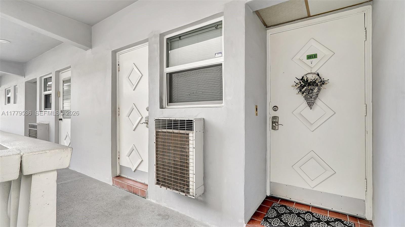 329 SE 3rd St # 405S