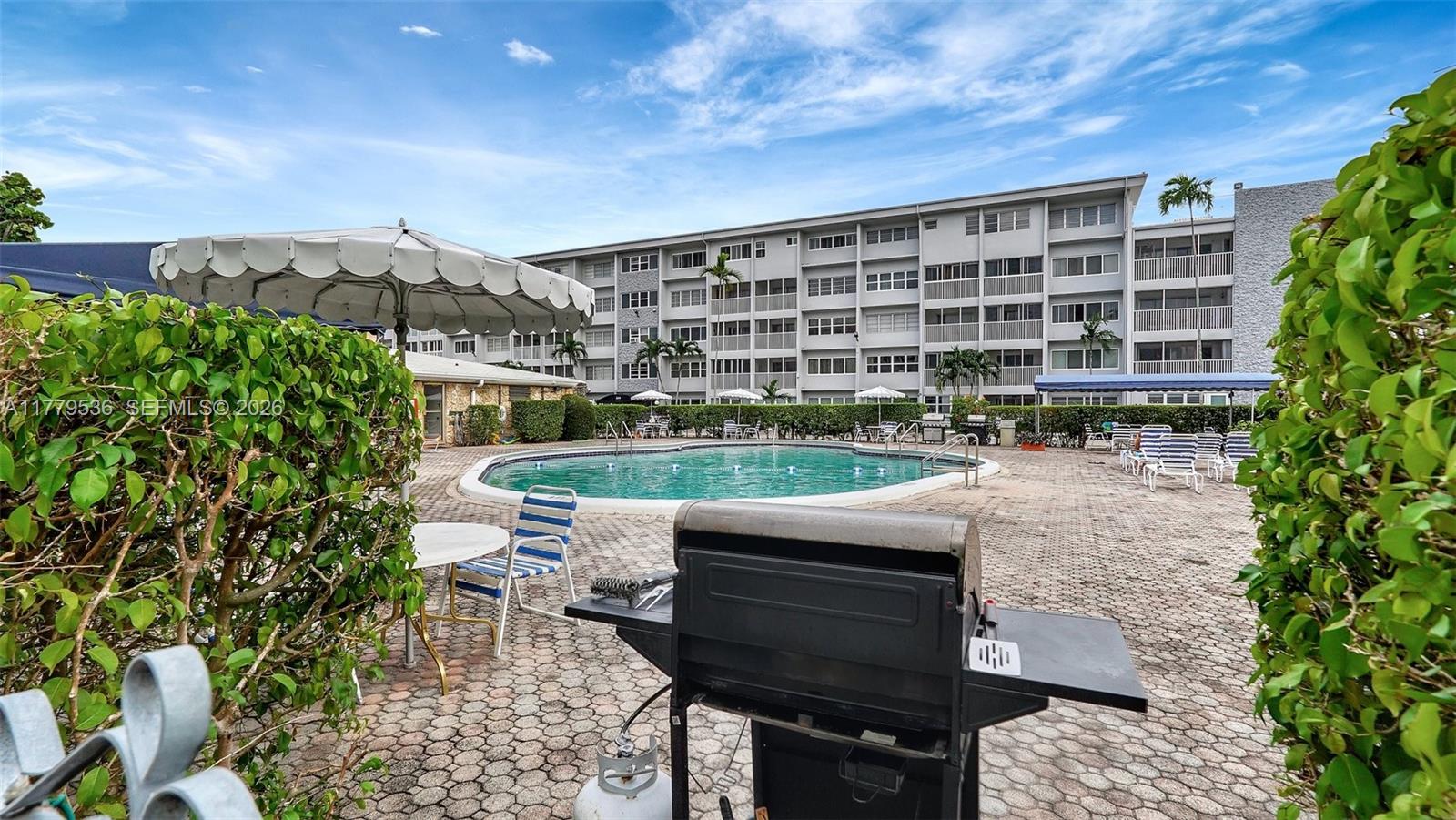 329 SE 3rd St # 405S