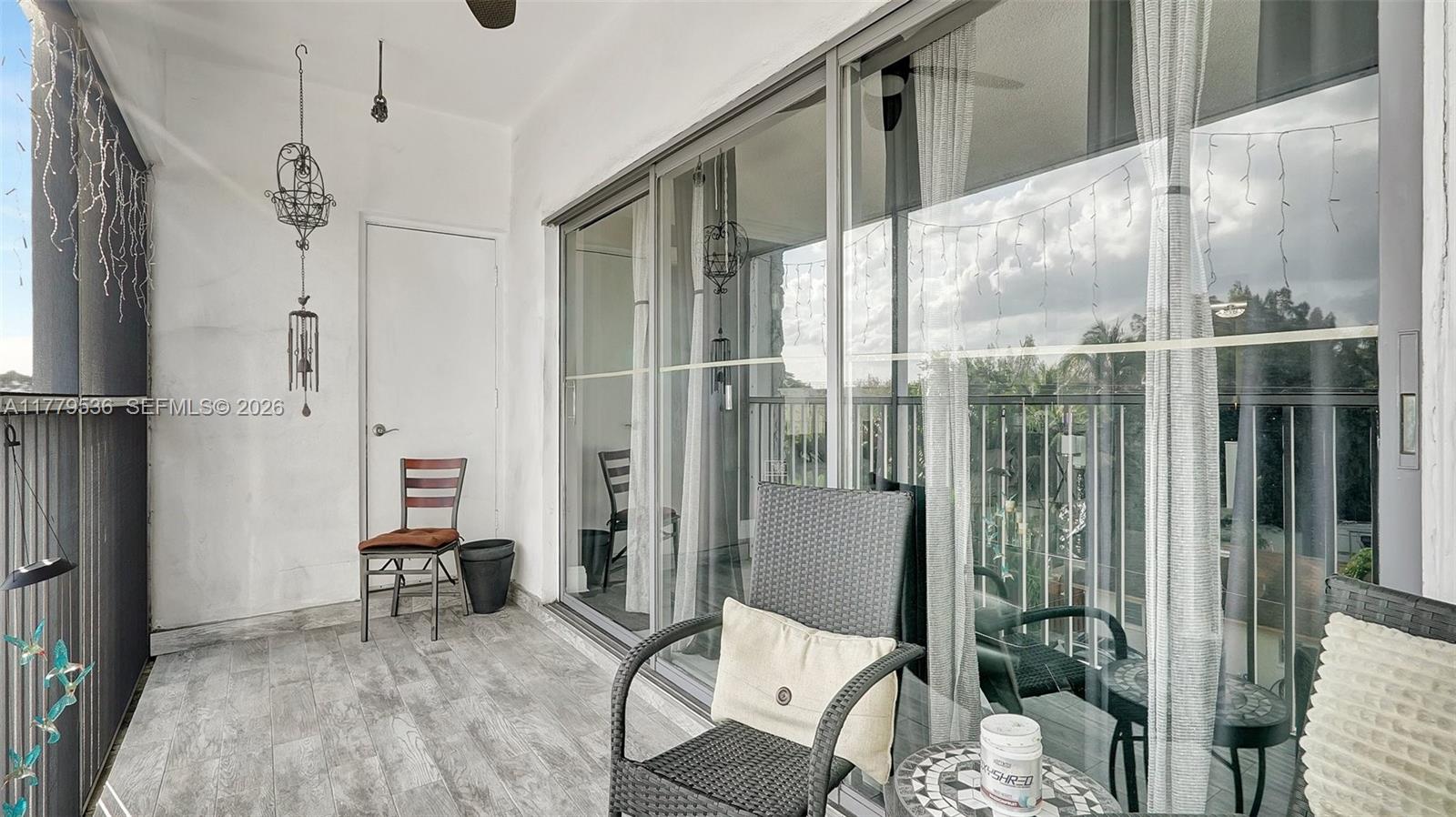 329 SE 3rd St # 405S