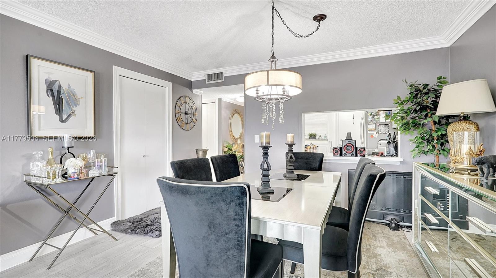 329 SE 3rd St # 405S