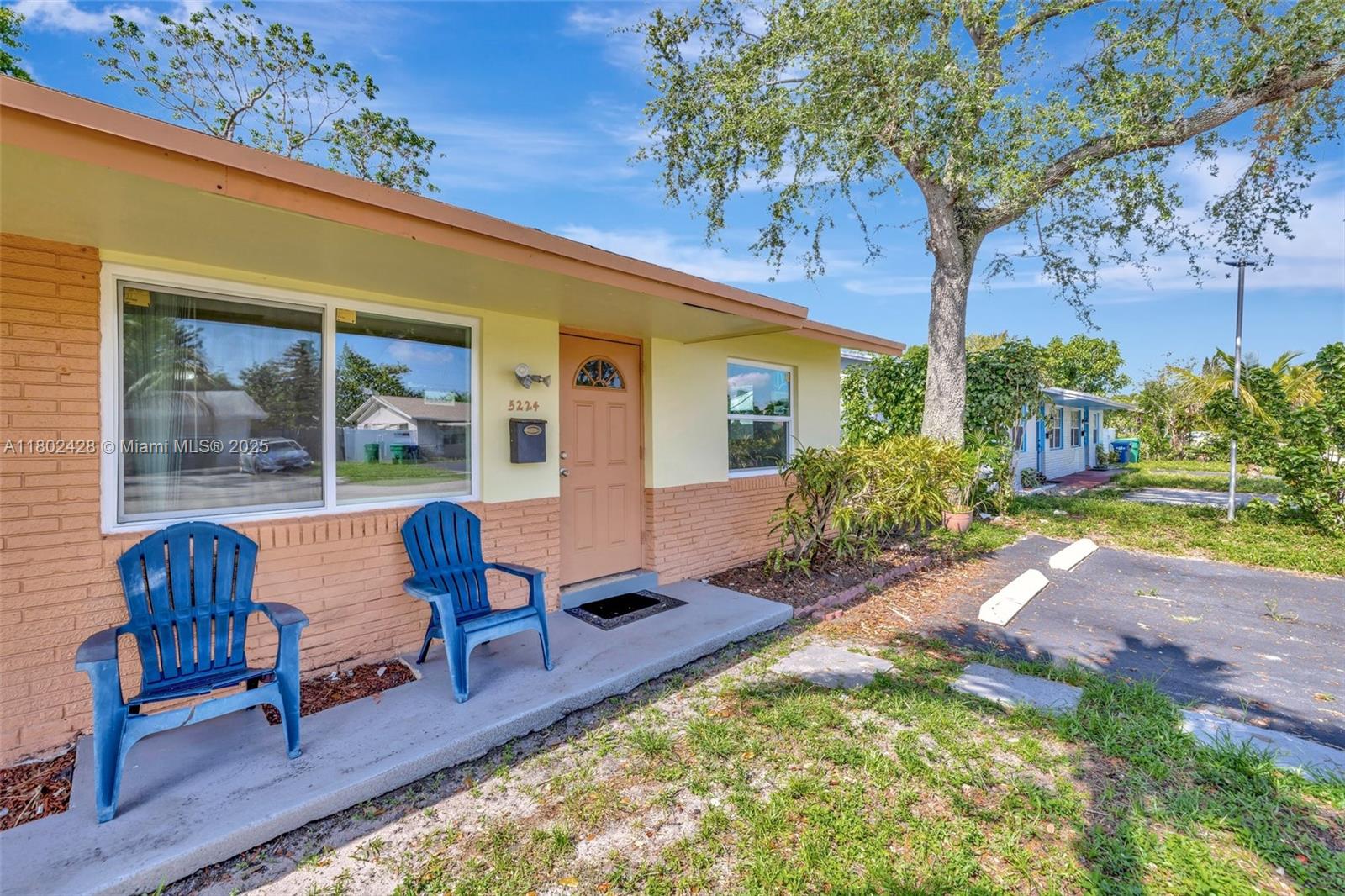 5220-5224 NW 15th Ct