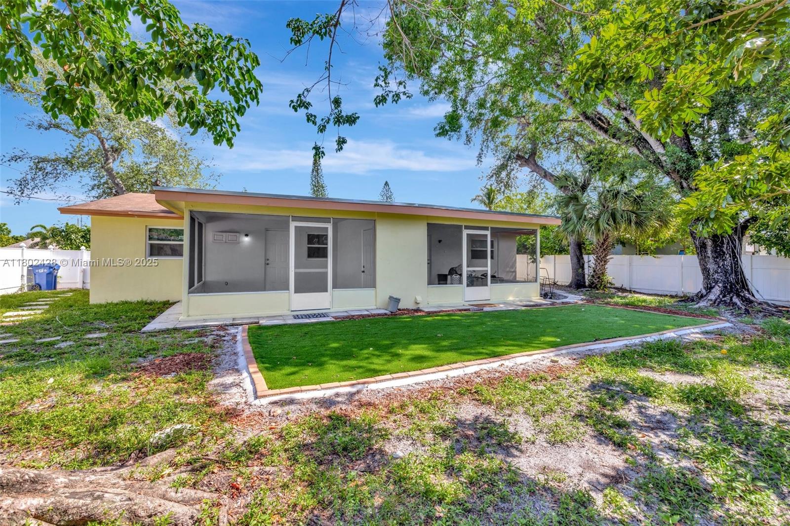 5220-5224 NW 15th Ct