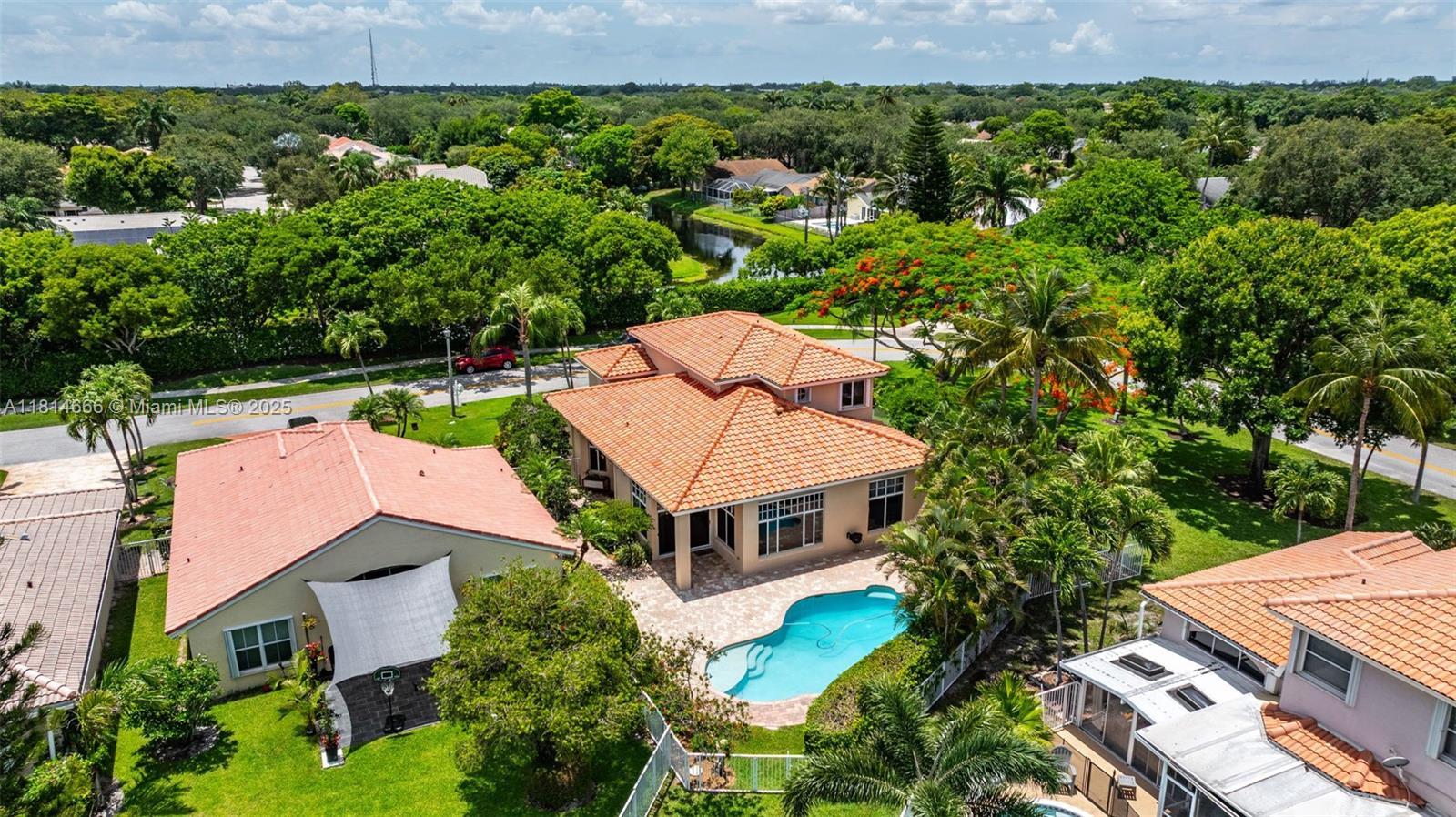 3708 Coco Lake Dr