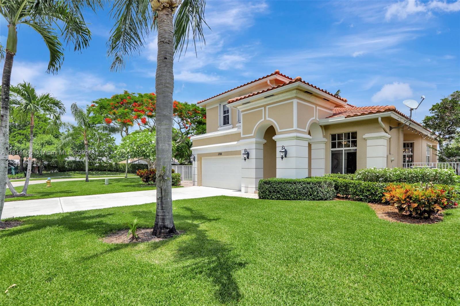 3708 Coco Lake Dr