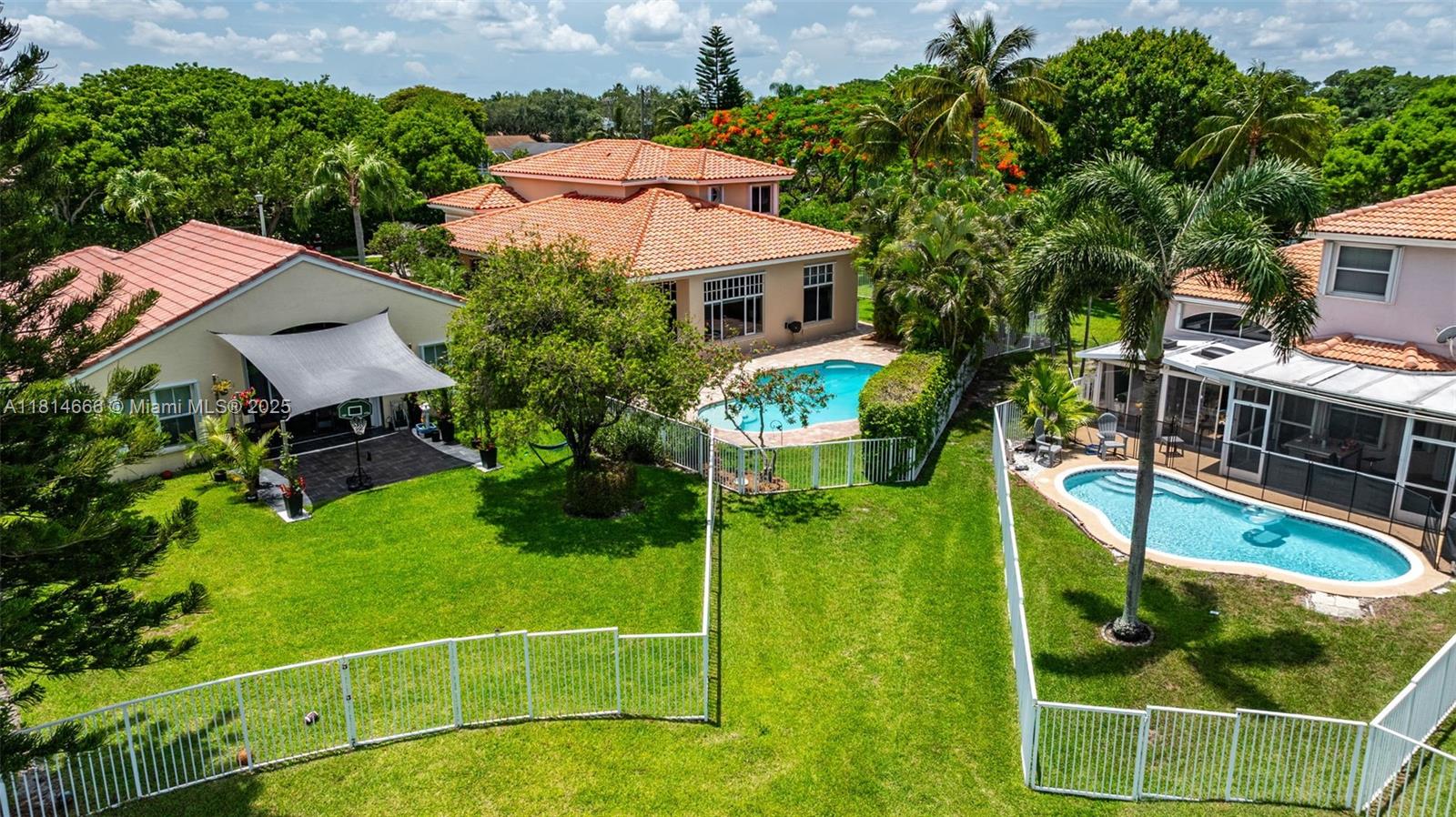 3708 Coco Lake Dr