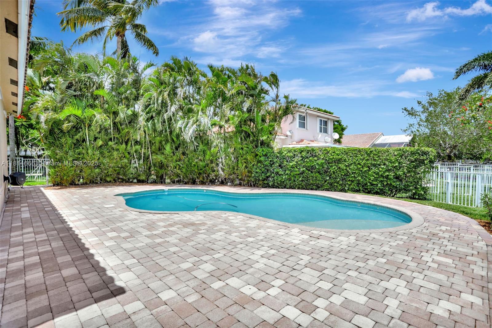 3708 Coco Lake Dr