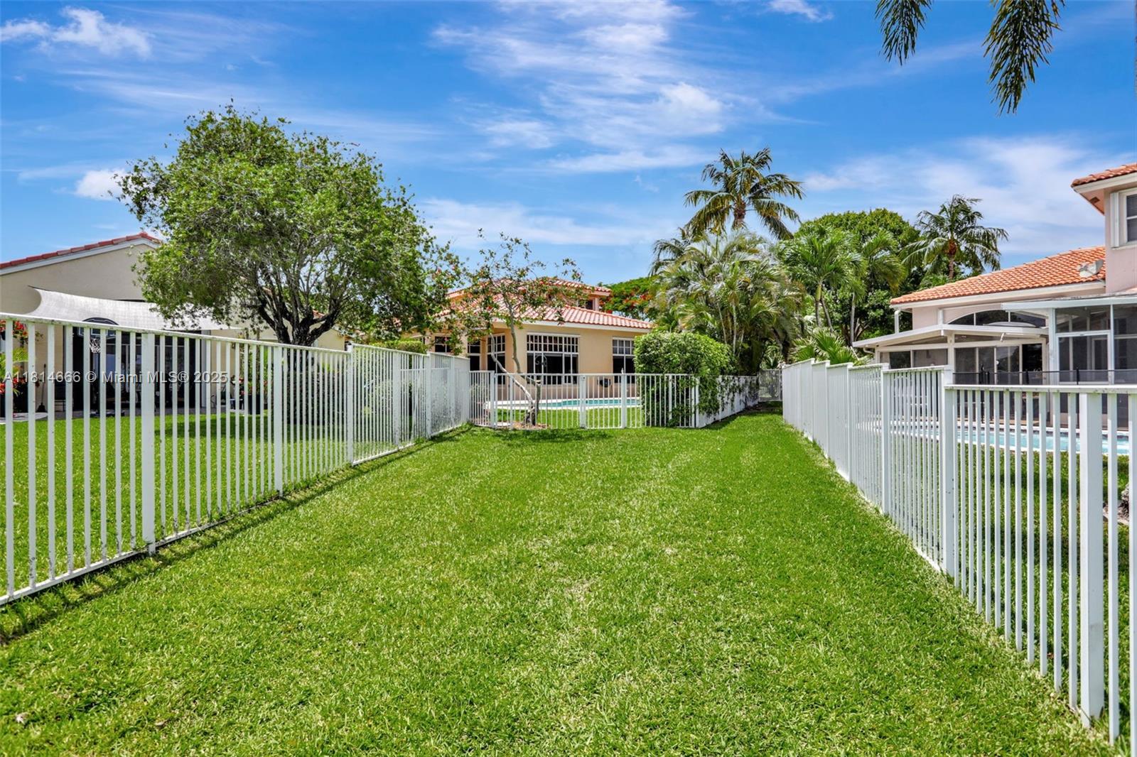 3708 Coco Lake Dr