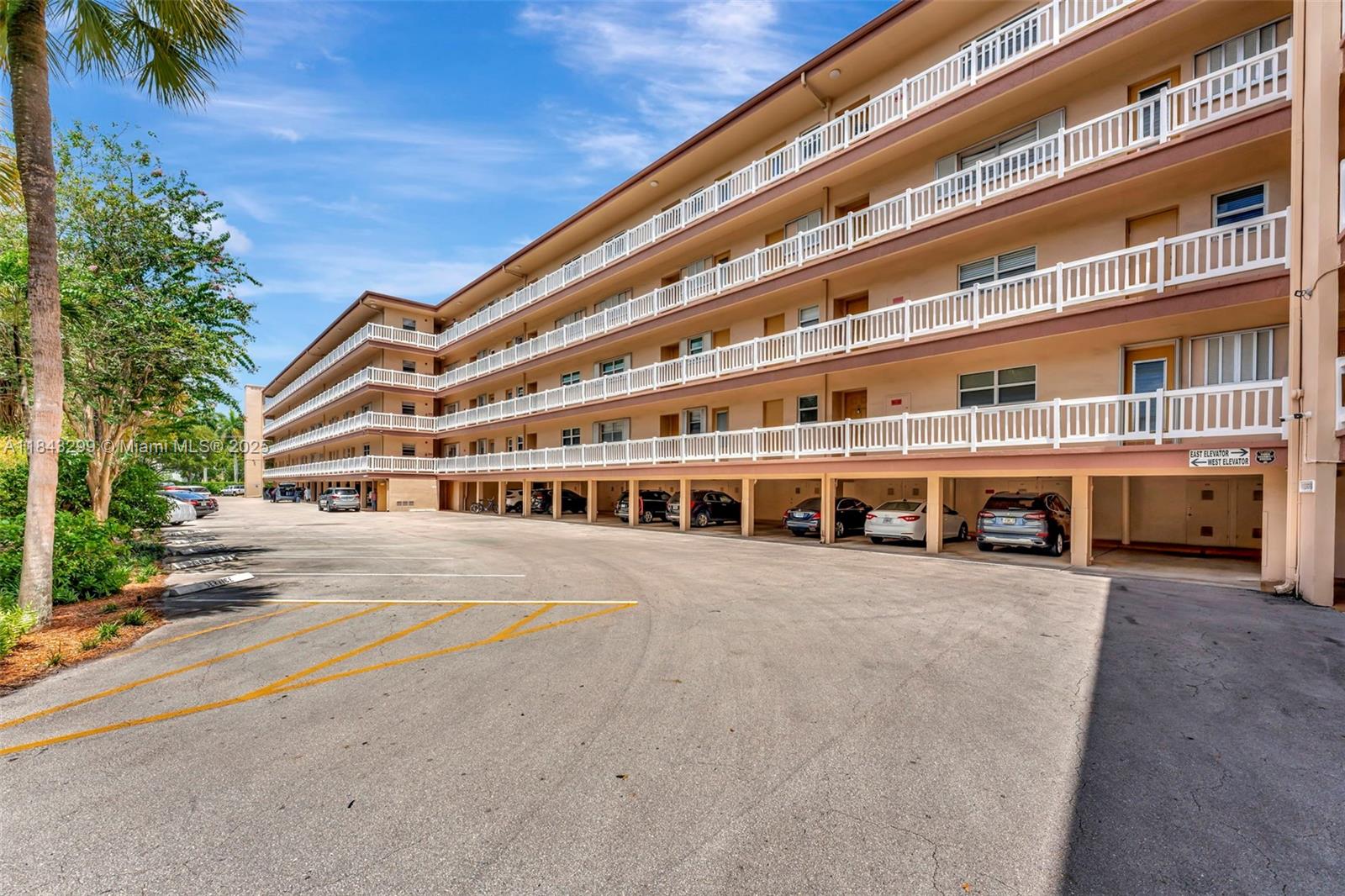 6751 Cypress Rd # 306