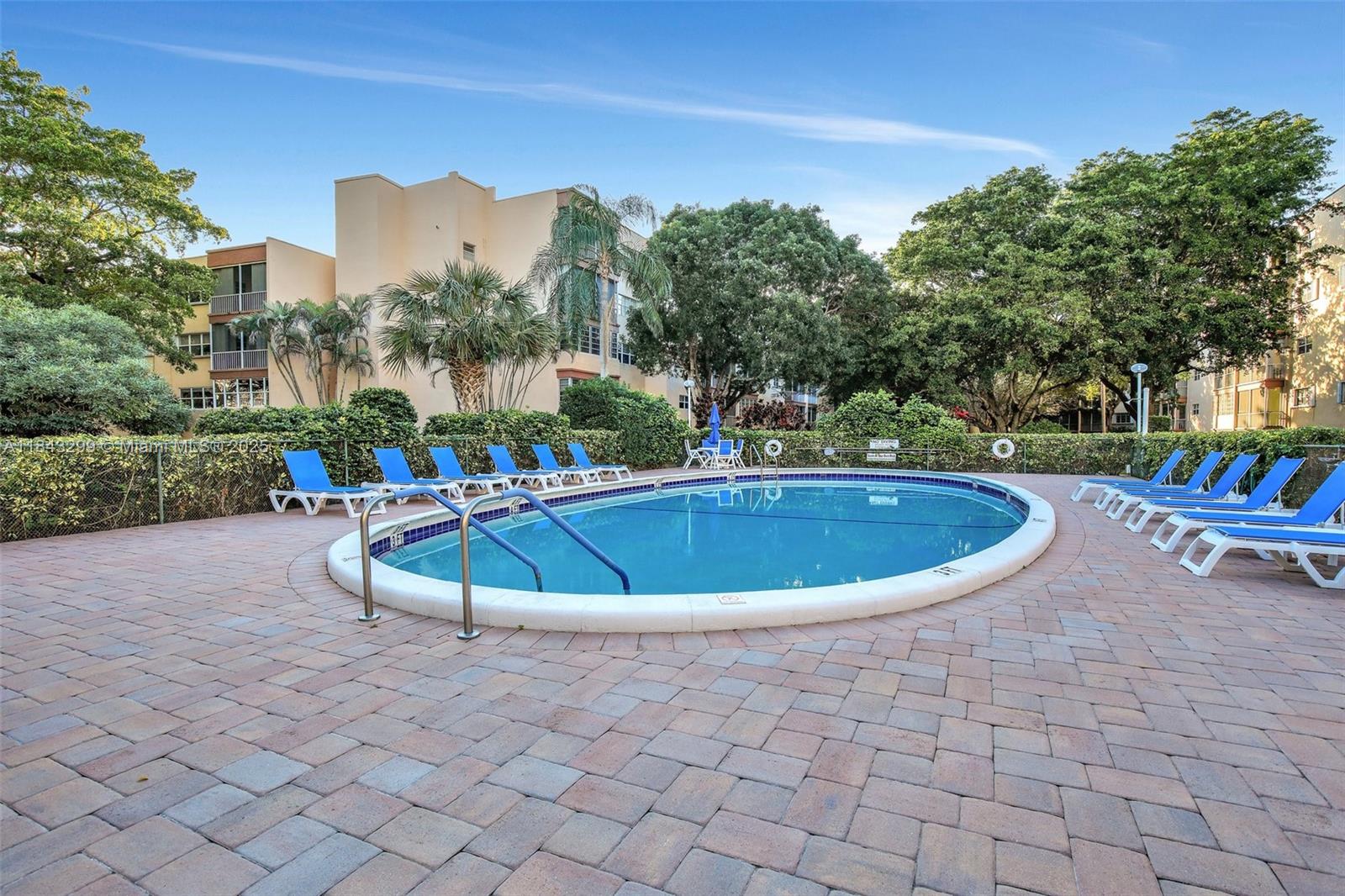 6751 Cypress Rd # 306