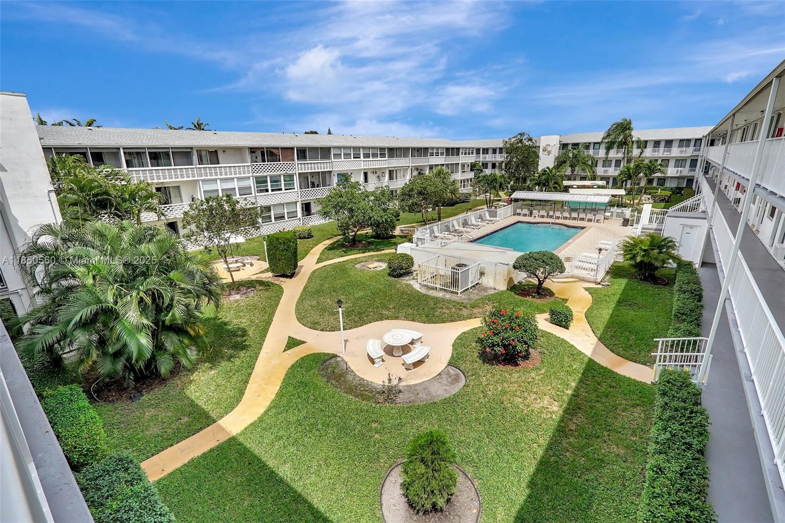 15600 NE 6th Ave # 30A