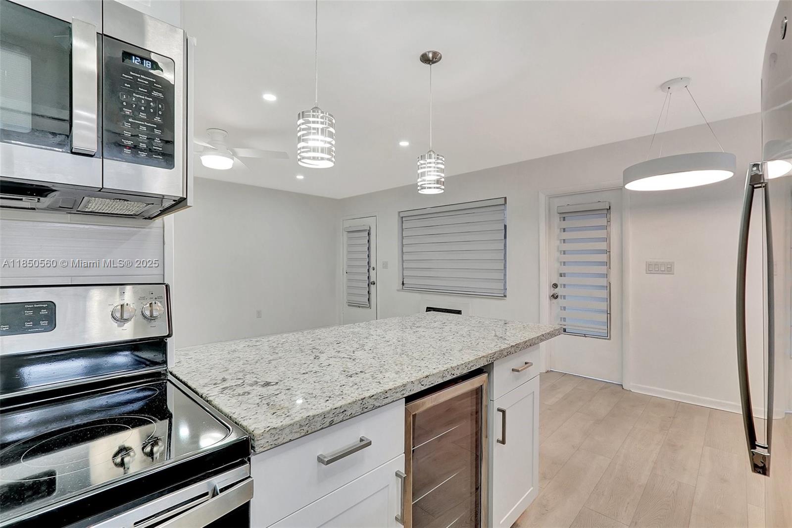 15600 NE 6th Ave # 30A