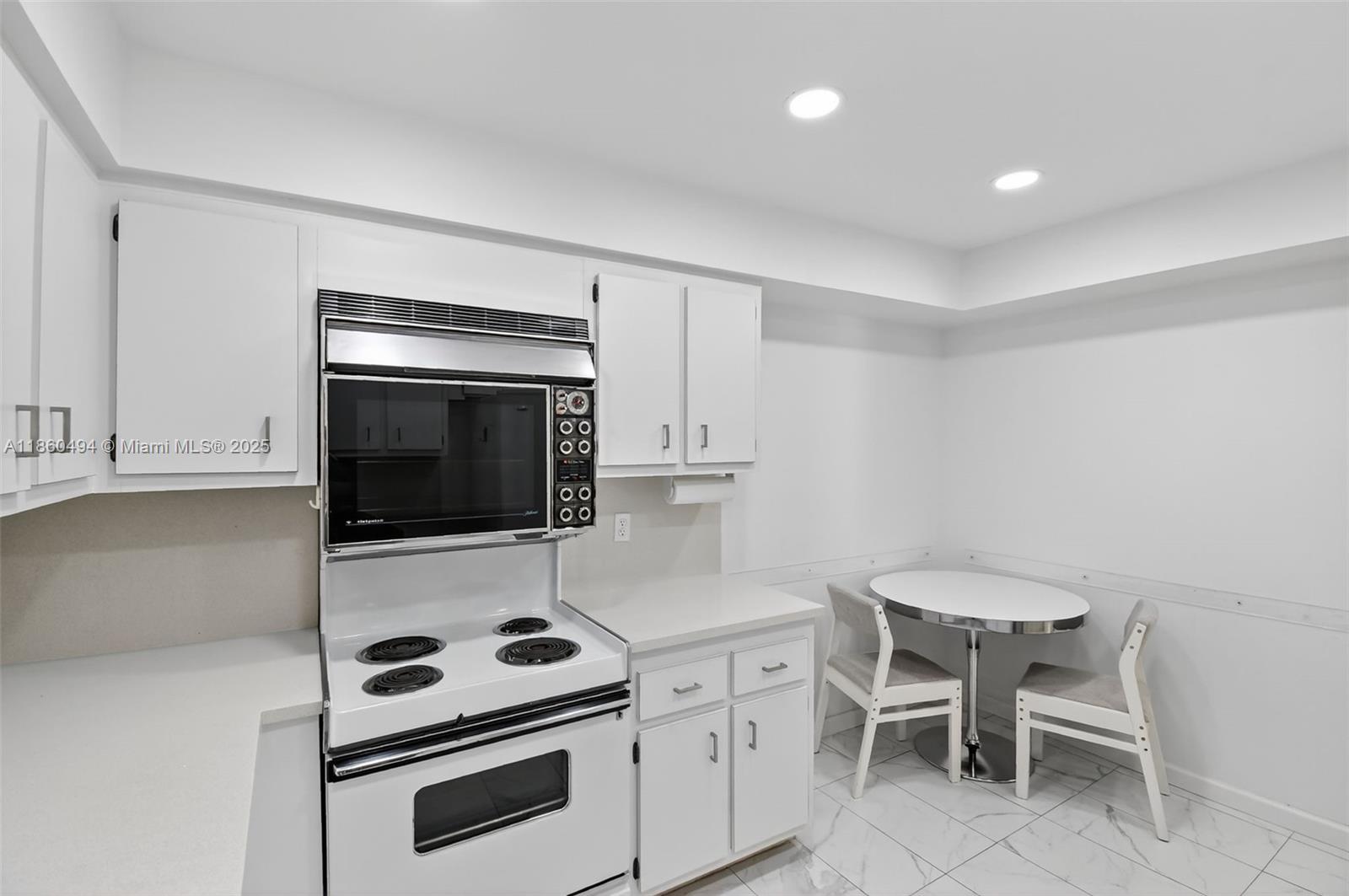 16400 Golf Club Rd # 307