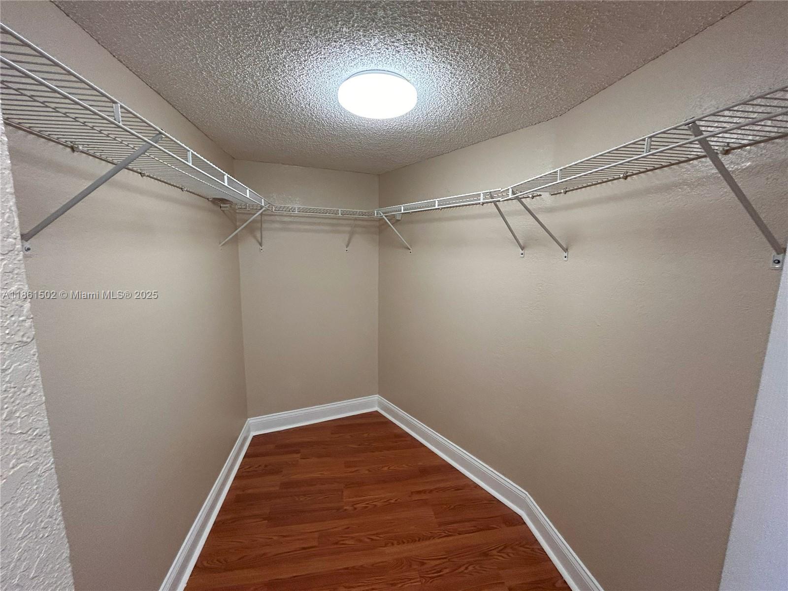 4255 N University Dr # 214
