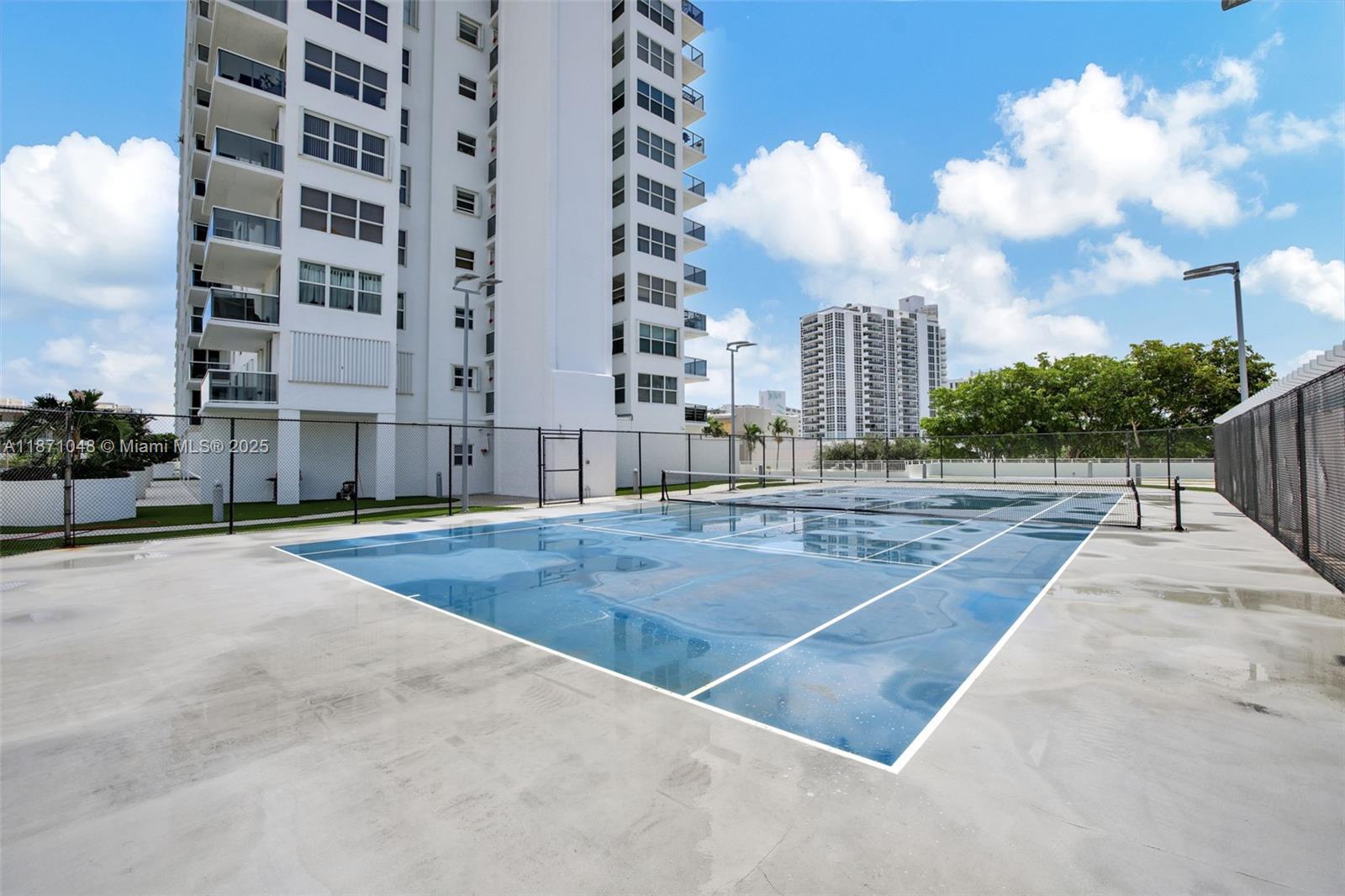 3015 N Ocean Blvd # 5B