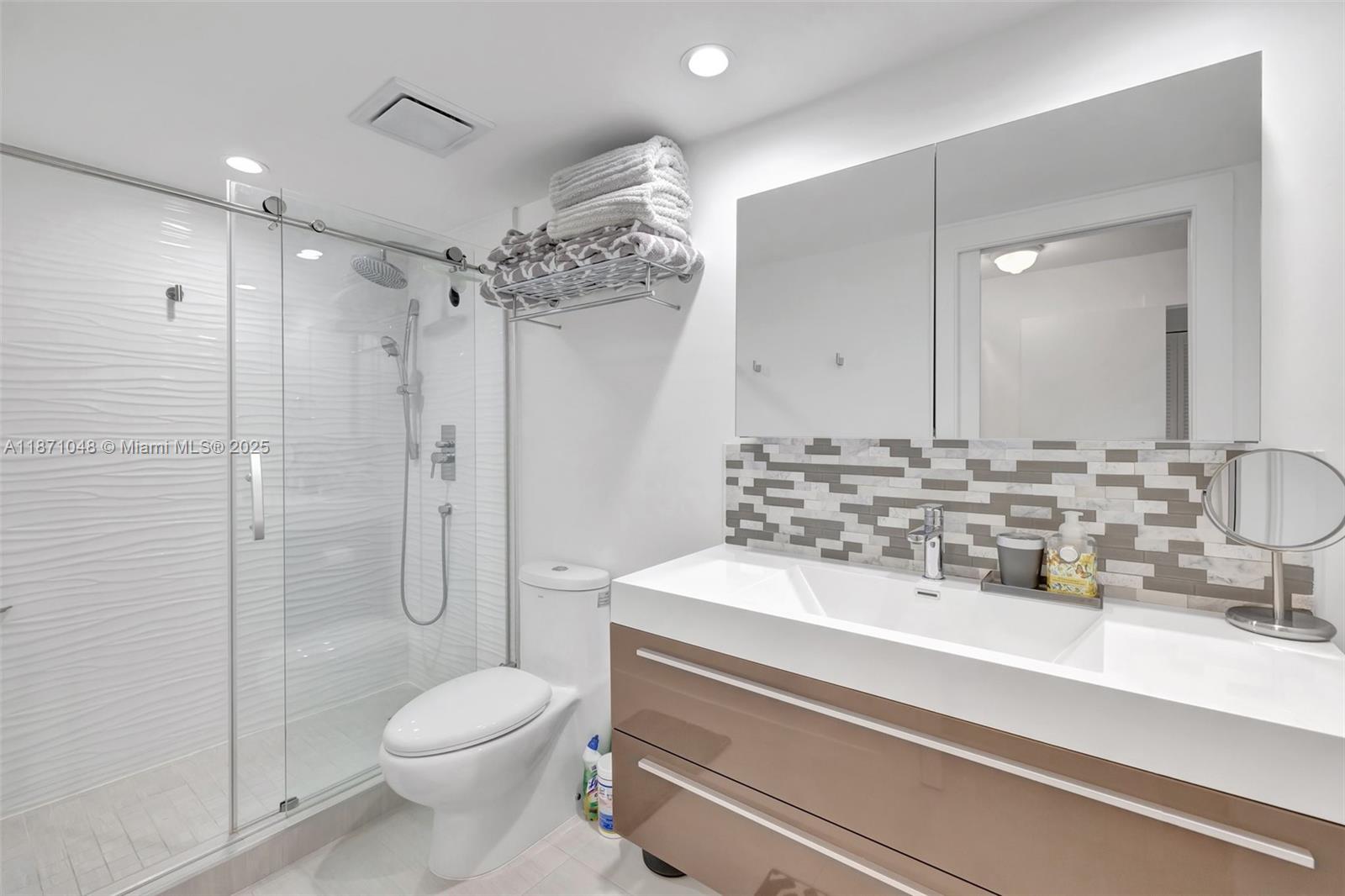 3015 N Ocean Blvd # 5B