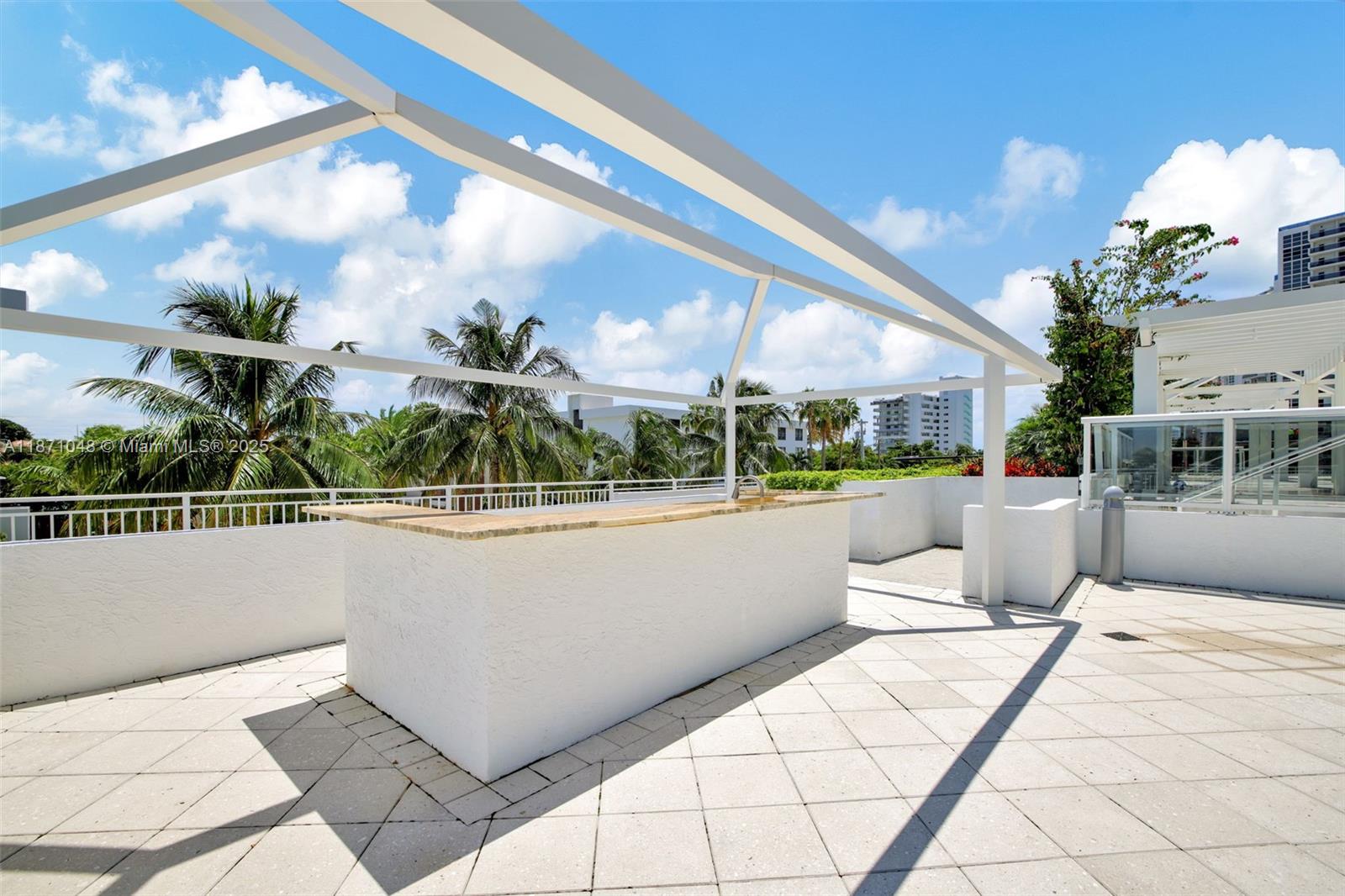 3015 N Ocean Blvd # 5B