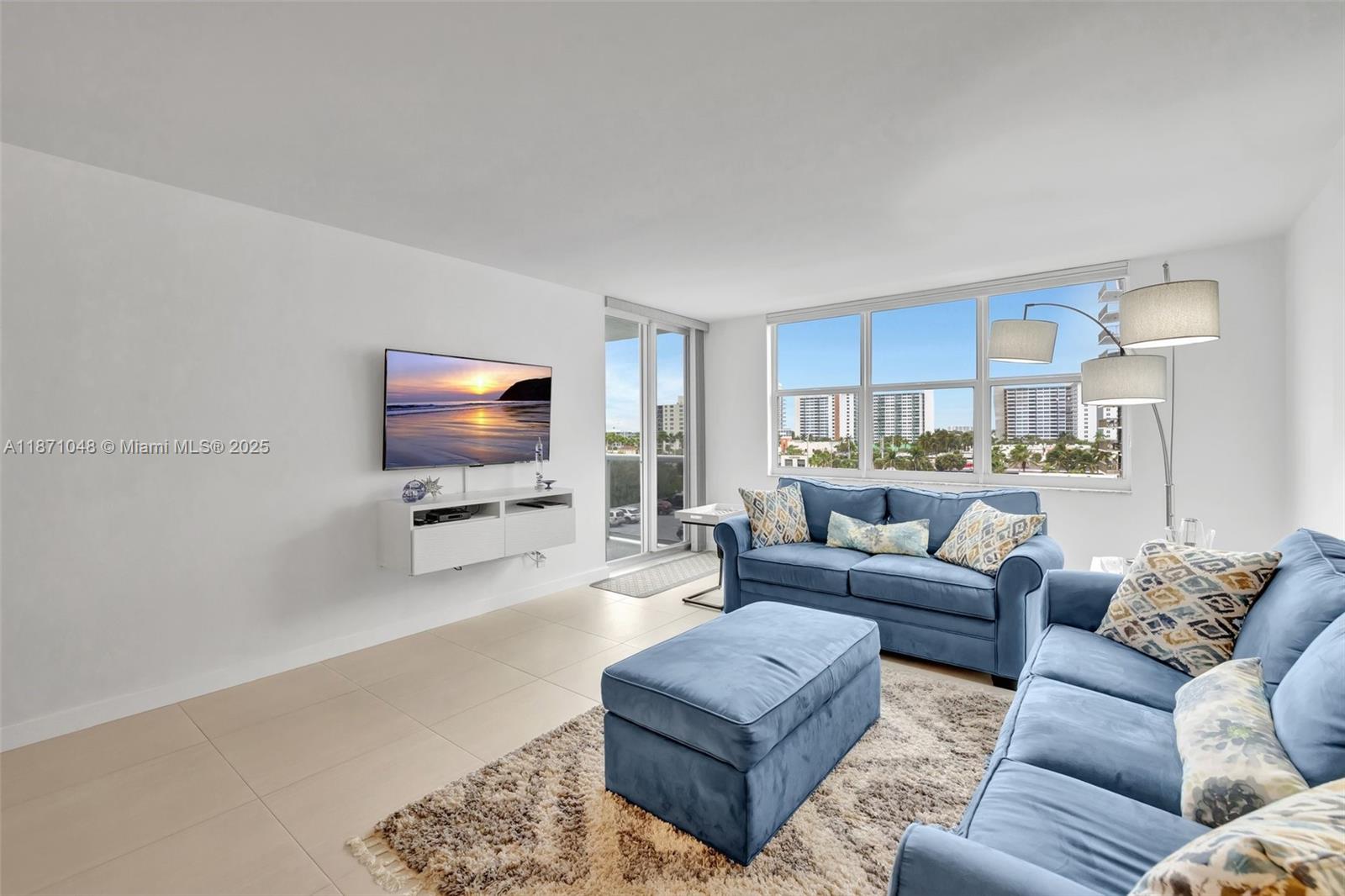 3015 N Ocean Blvd # 5B