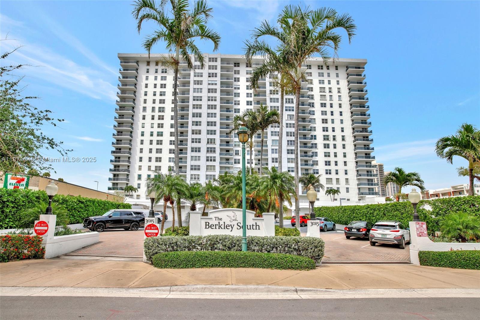 3015 N Ocean Blvd # 5B